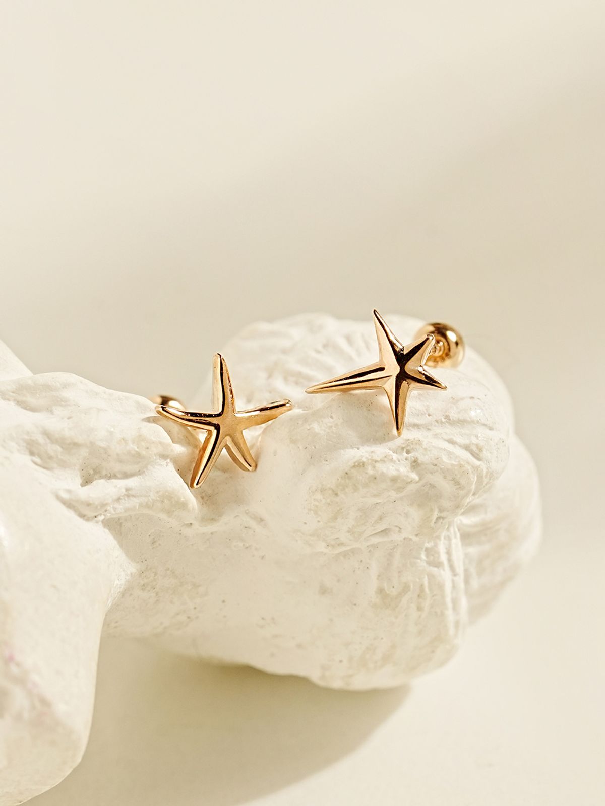 미니멀피어싱(MINIMALPIERCING) 14K 트윙클 스타 피어싱 귀걸이