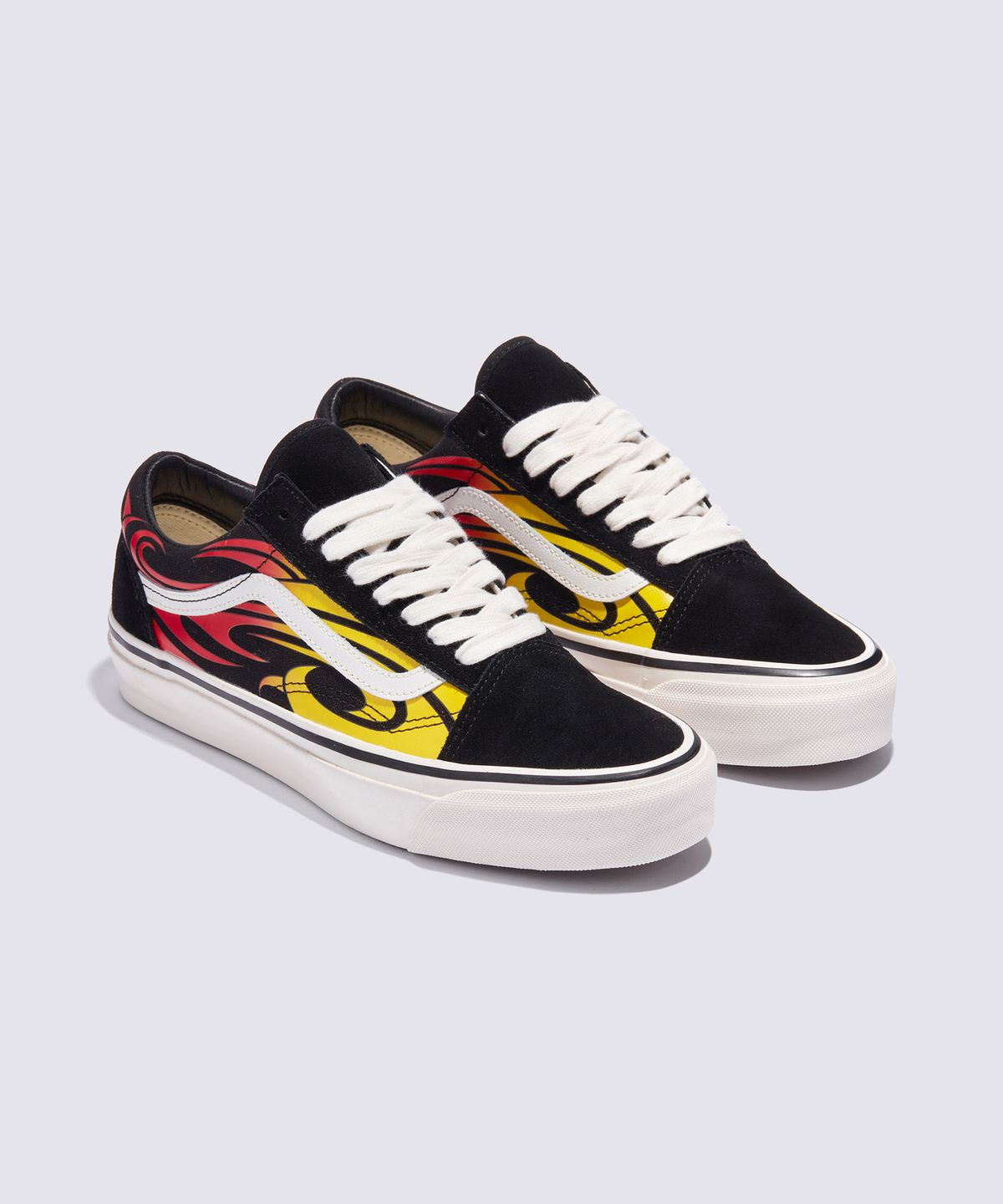 반스(VANS) 프리미엄 올드스쿨 LX - Y2K 블랙:화이트 / VN000D56MCG1