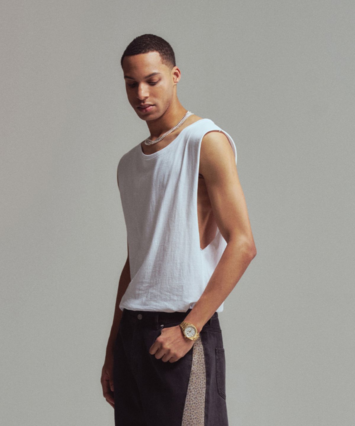 에르에르(ERER) Men Cutting tank top White