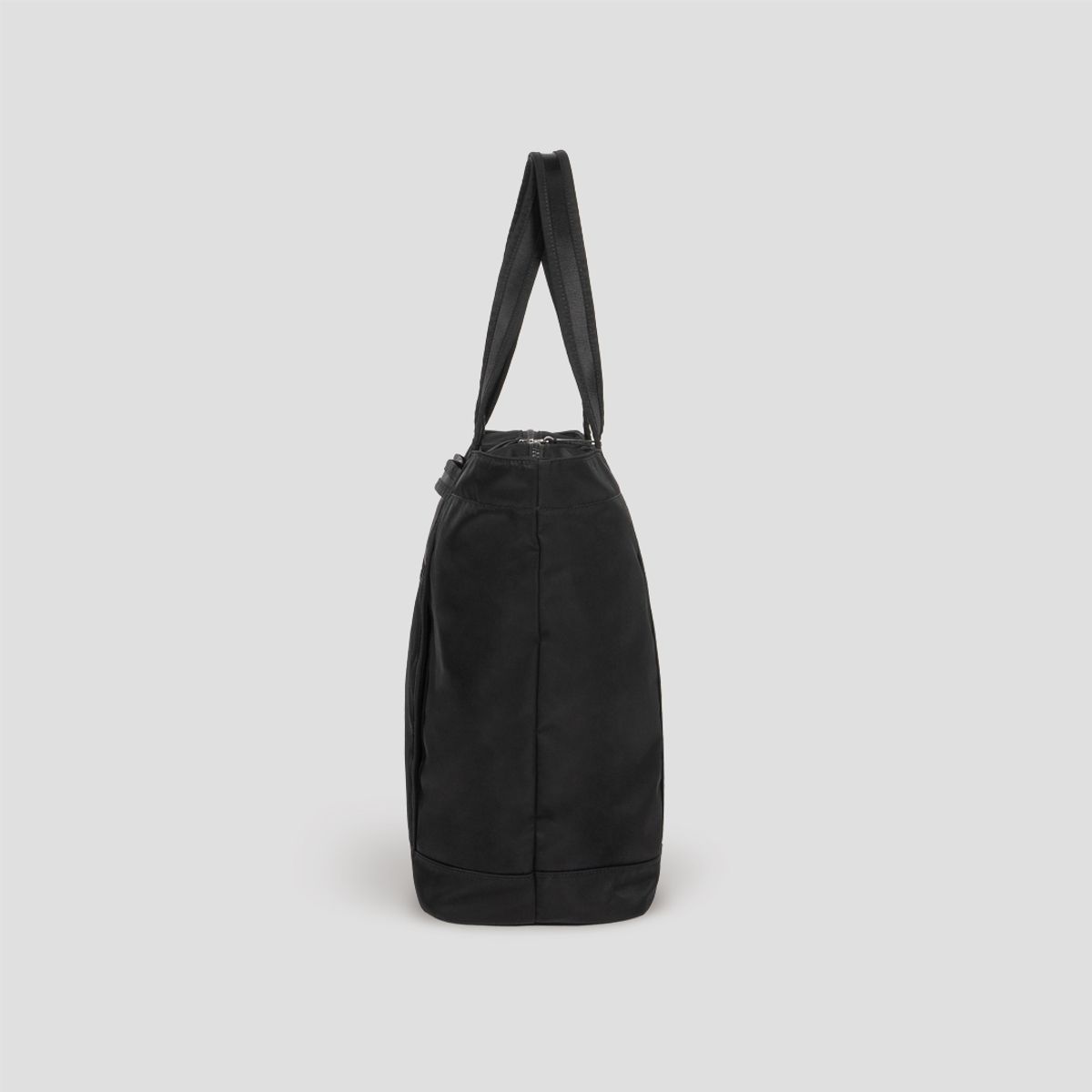 티알브이알(TRVR) Staple Travel Tote L Black