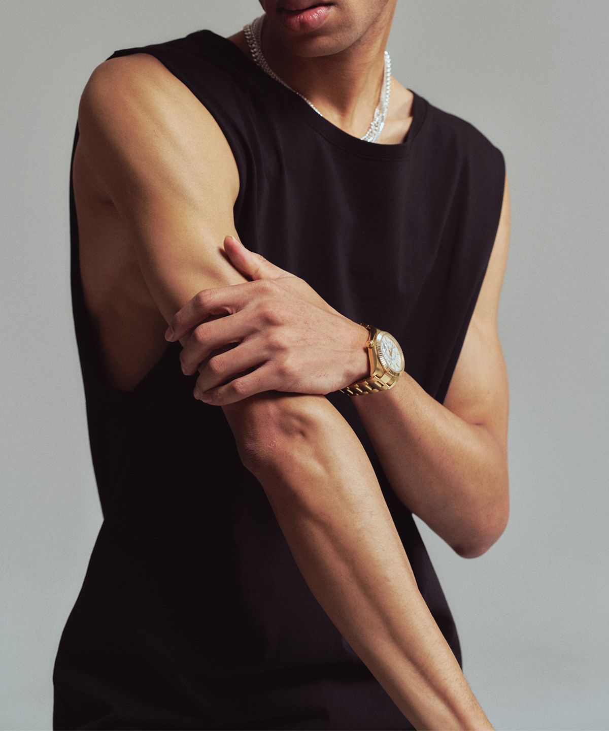 에르에르(ERER) Men Cutting tank top Black