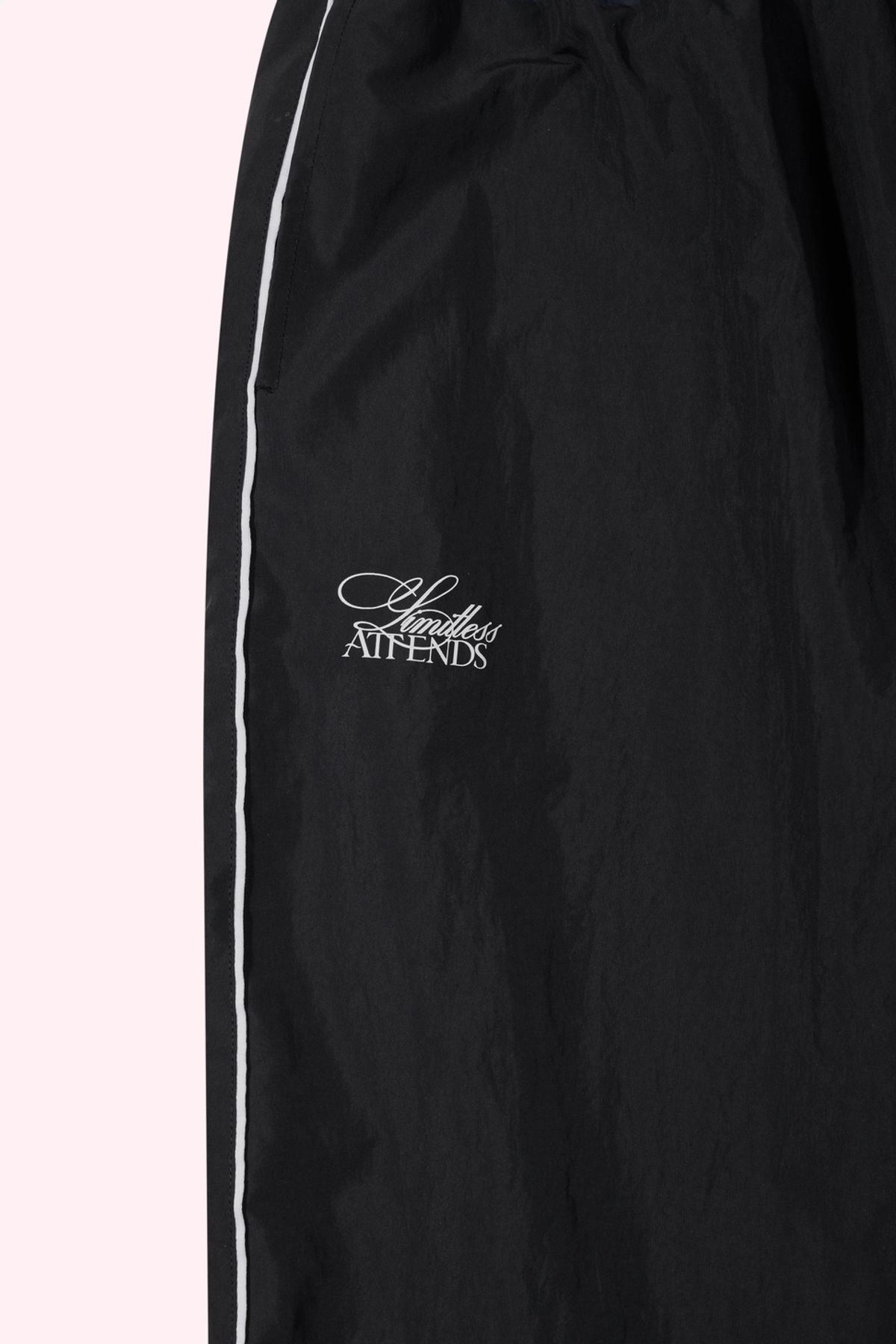 어텐즈(ATTENDS) 80s Retro Fit Nylon Pants (Black)