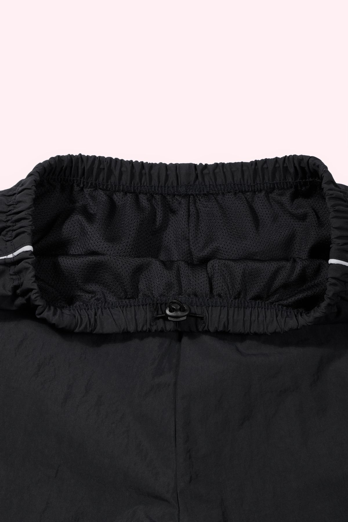 어텐즈(ATTENDS) 80s Retro Fit Nylon Pants (Black)