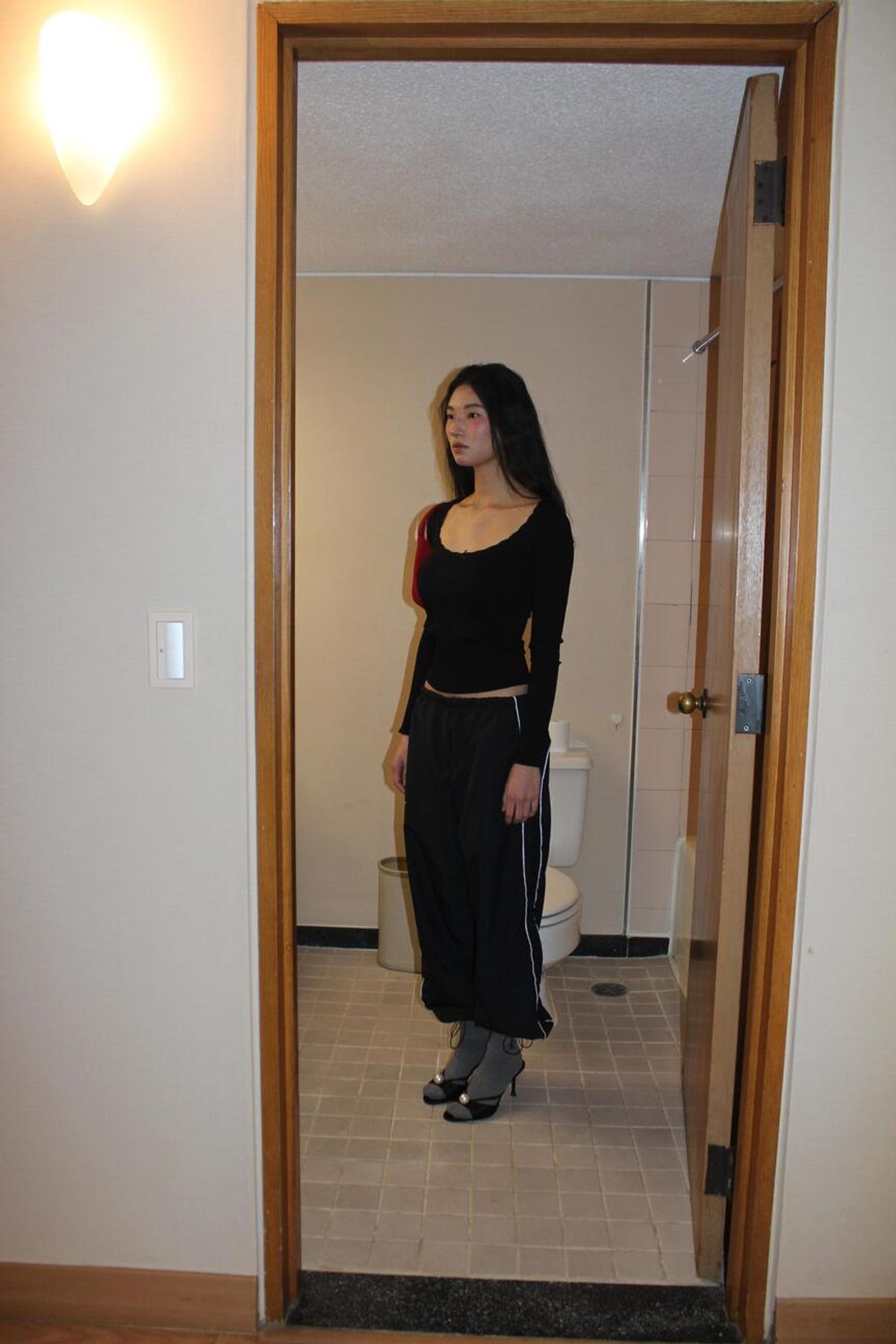 어텐즈(ATTENDS) 80s Retro Fit Nylon Pants (Black)