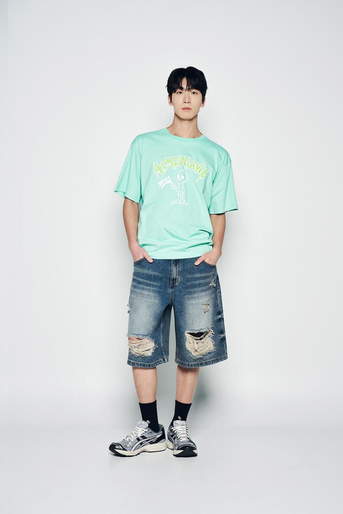 아크메드라비(ACME DE LA VIE) HEM LINE DESTROYED DENIM SHORT PANTS (2COLOR)