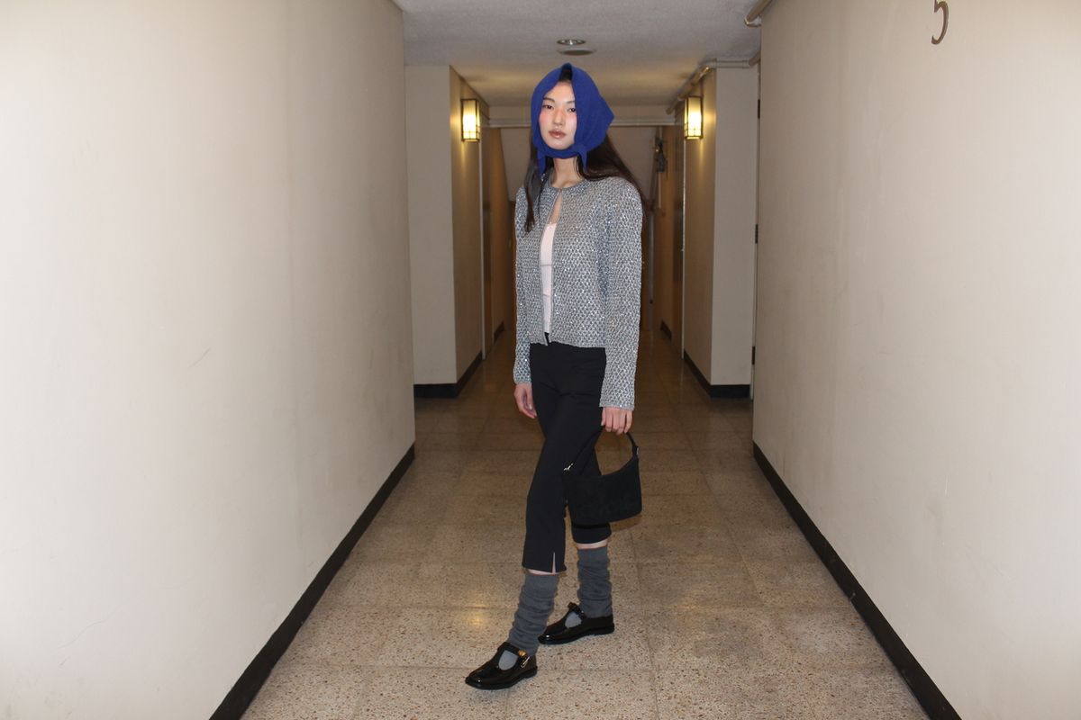 어텐즈(ATTENDS) Romantic black cropped pants