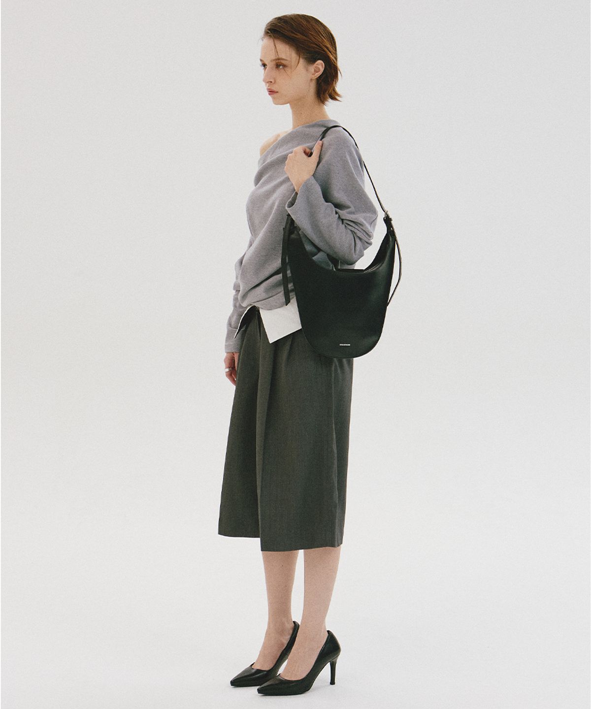 로맨티누어(ROMANTINUER) Cielo Shoulder Bag 시엘로 숄더백 (블랙)