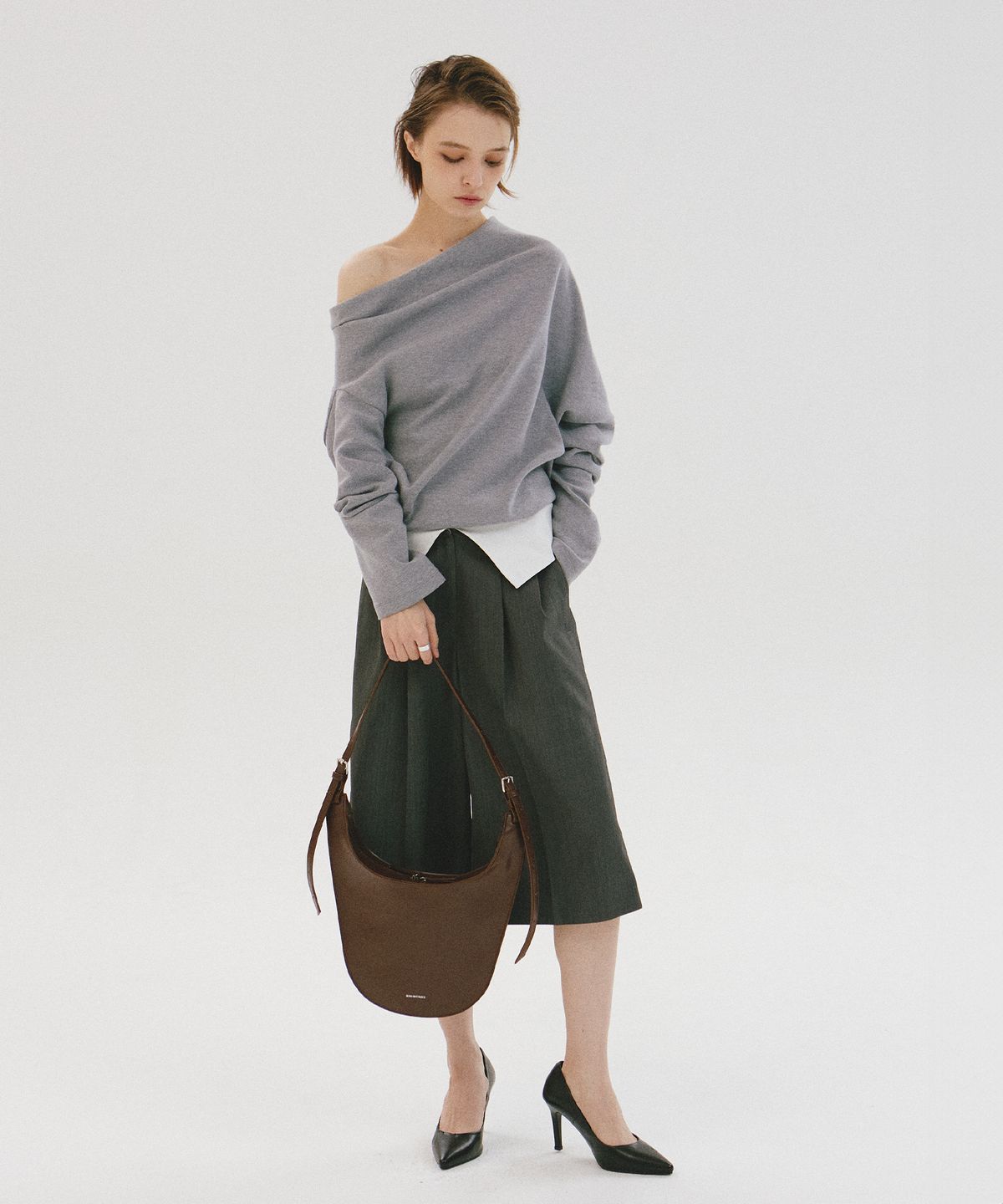 로맨티누어(ROMANTINUER) Cielo Shoulder Bag 시엘로 숄더백 (브라운)