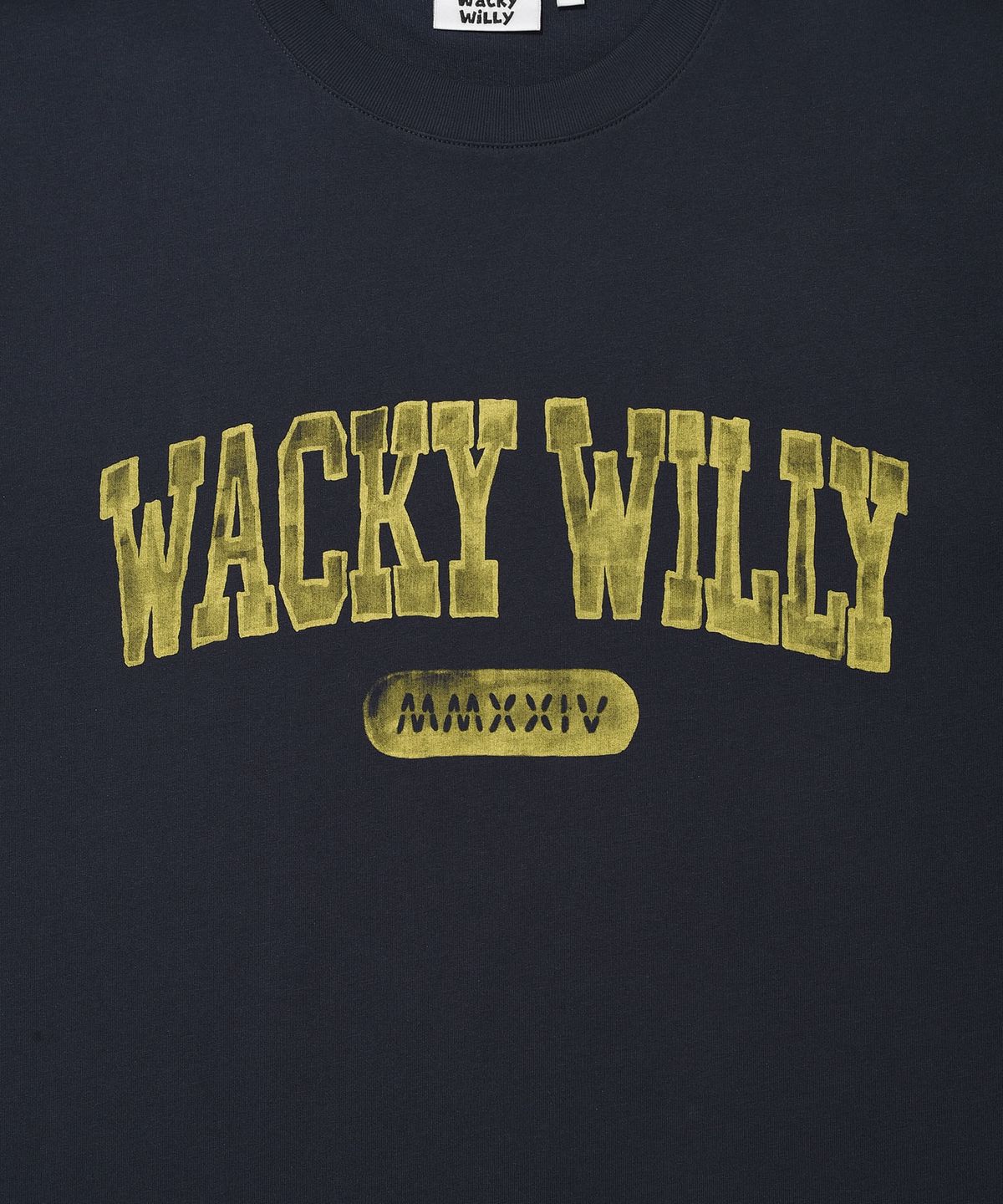 와키윌리(WACKY WILLY) 아치 타이포 반팔 티셔츠 네이비