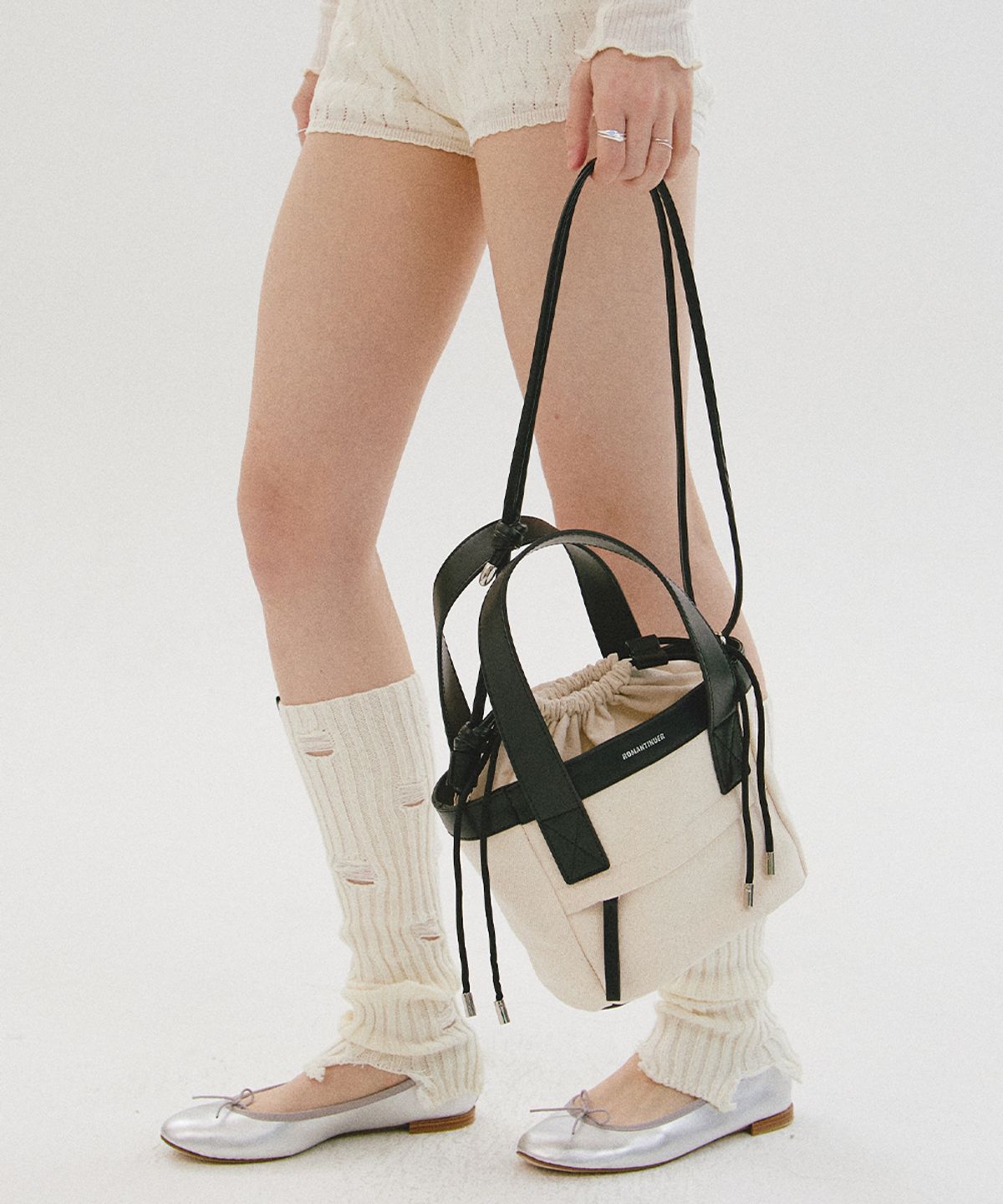 로맨티누어(ROMANTINUER) Luvon Bucket Bag 루본 버킷백 (캔버스)
