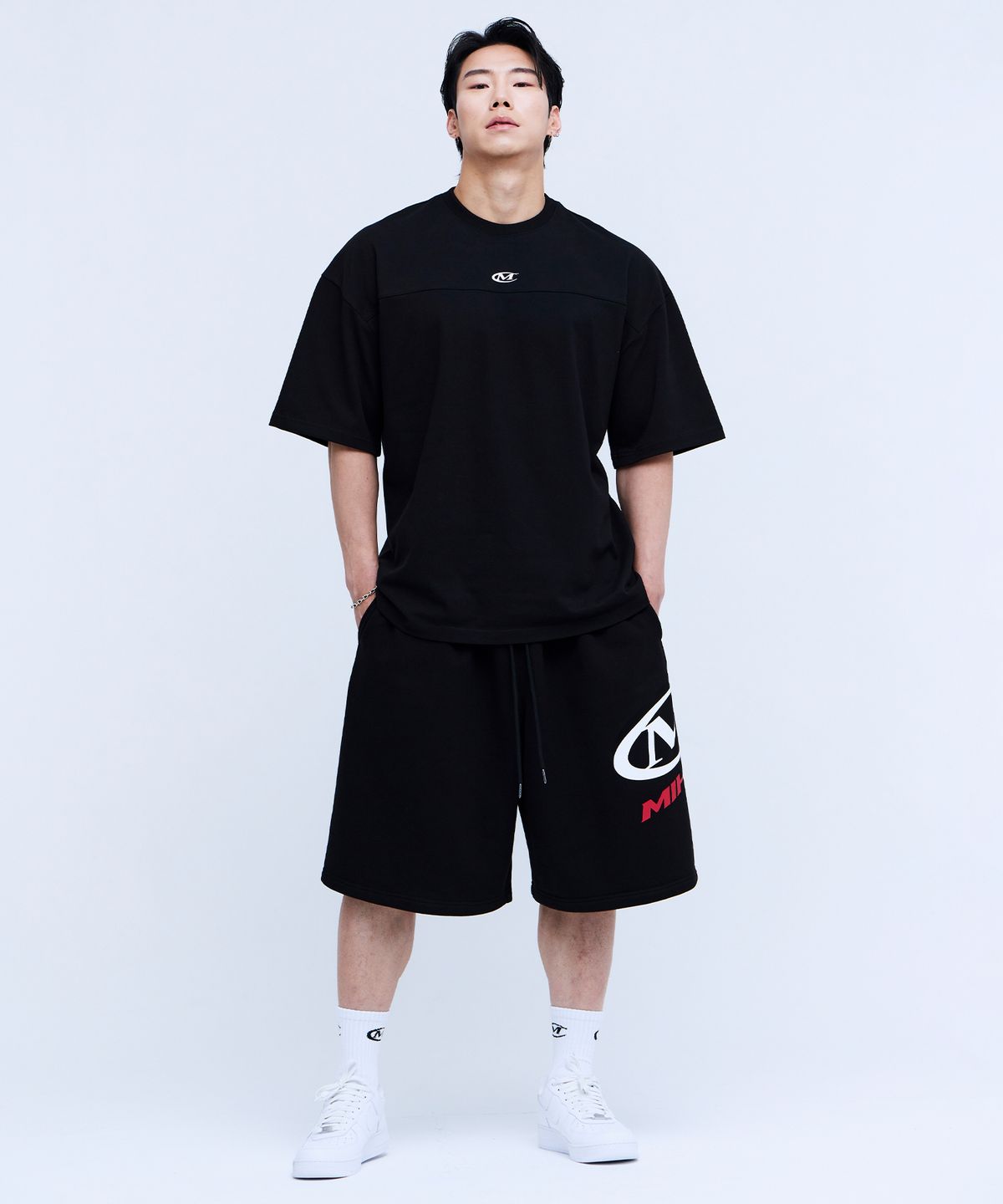미학(MIHAK) 사이드 빅 로고 버뮤다 팬츠 (BLACK)