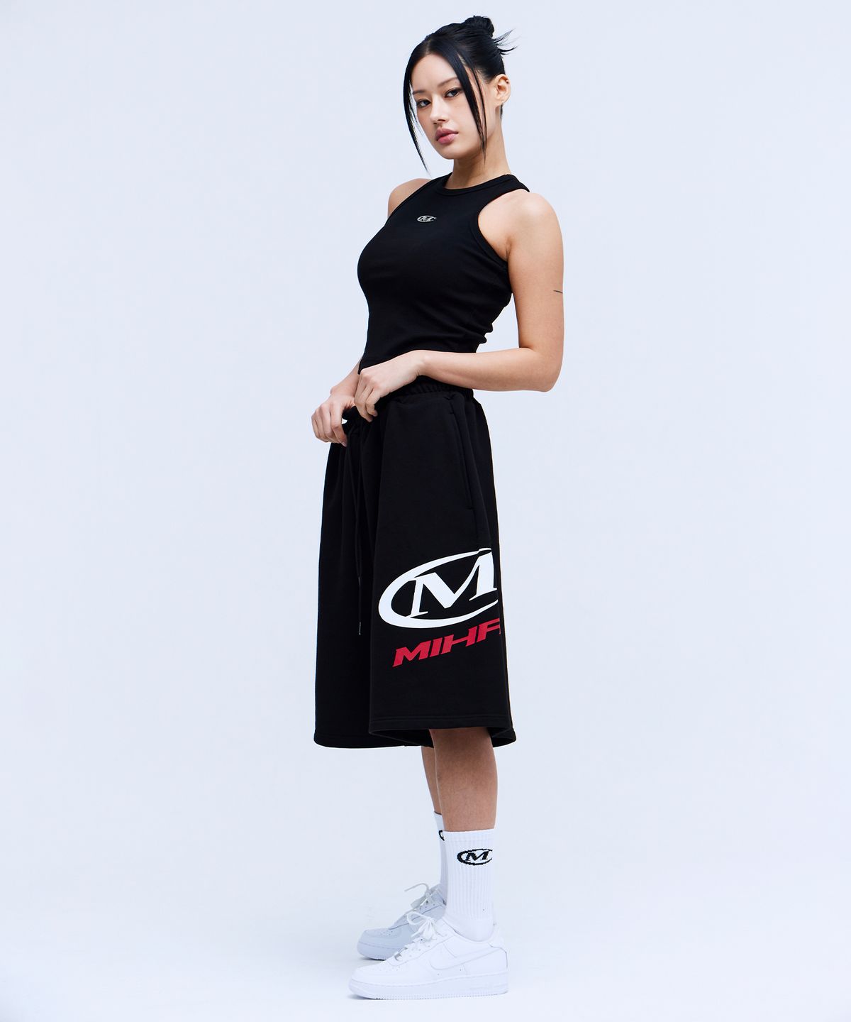 미학(MIHAK) 사이드 빅 로고 버뮤다 팬츠 (BLACK)