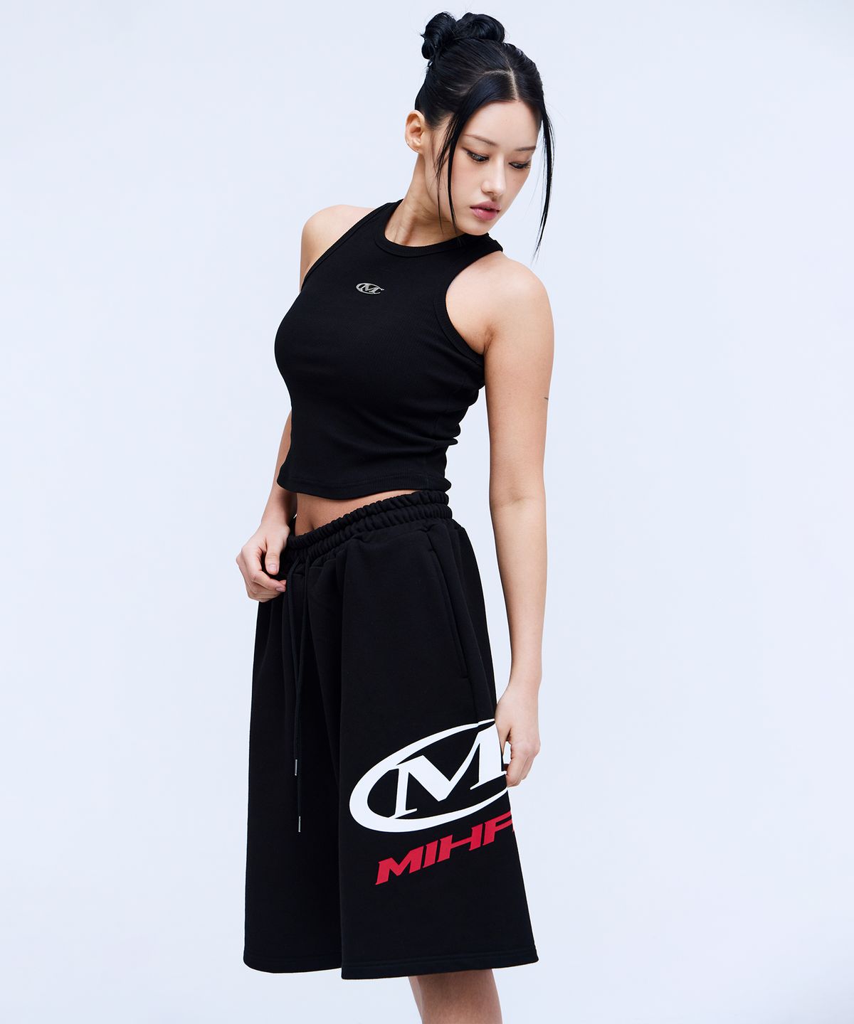 미학(MIHAK) 사이드 빅 로고 버뮤다 팬츠 (BLACK)