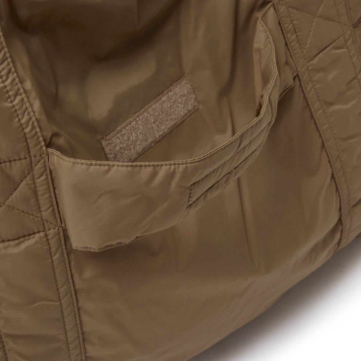 펜필드(PENFIELD) 패커블 나일론 줍깅백 모카_FS7AB12U