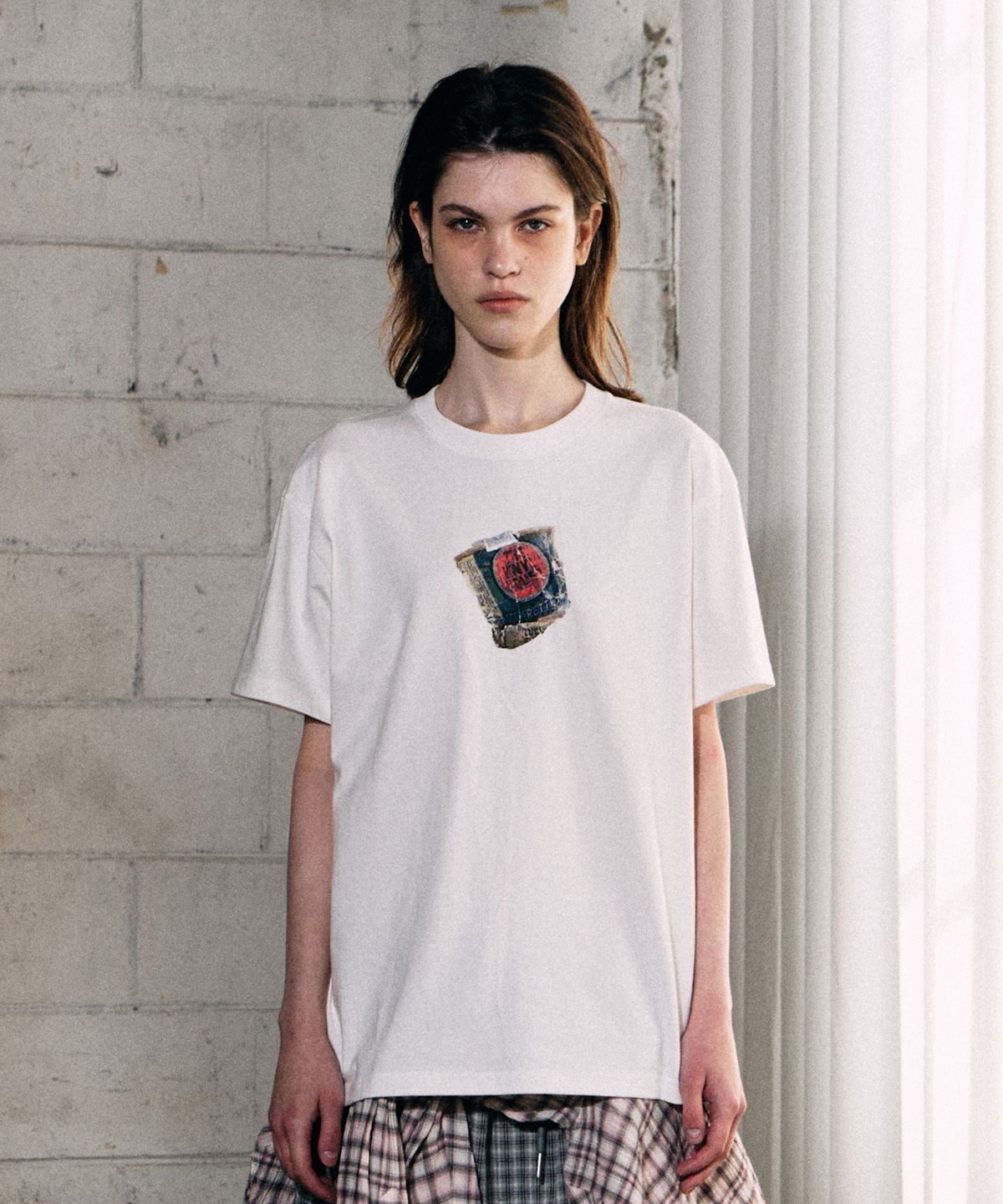 더바이닐하우스(THEVINYLHOUSE) PAPER CIGARETTE TEE WHITE