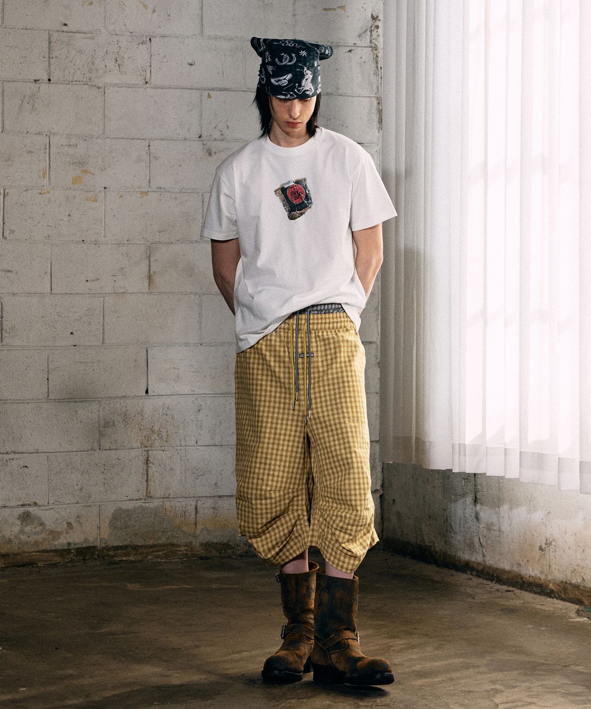 더바이닐하우스(THEVINYLHOUSE) PAPER CIGARETTE TEE WHITE