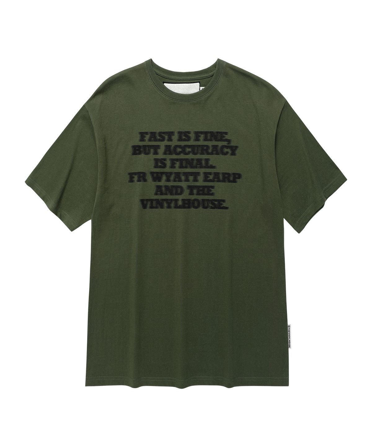 더바이닐하우스(THEVINYLHOUSE) GUNFIGHT TYPO TEE KHAKI