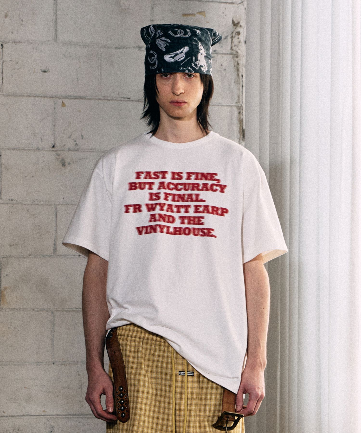 Tシャツ・カットソー THEVINYLHOUSE GUNFIGHT TYPO TEE TF5D0148 MUSINSA | THEVINYLHOUSE GUNFIGHT TYPO TEE WHITE