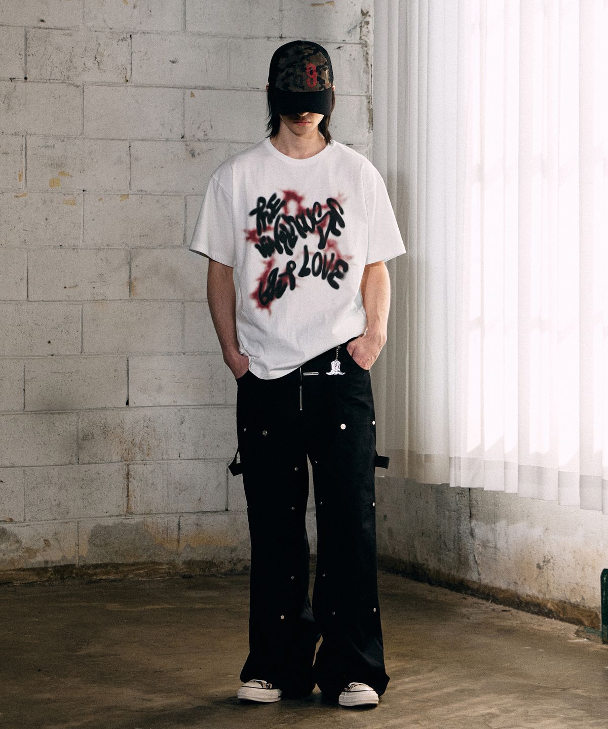 더바이닐하우스(THEVINYLHOUSE) SPRAY STAR TEE WHITE