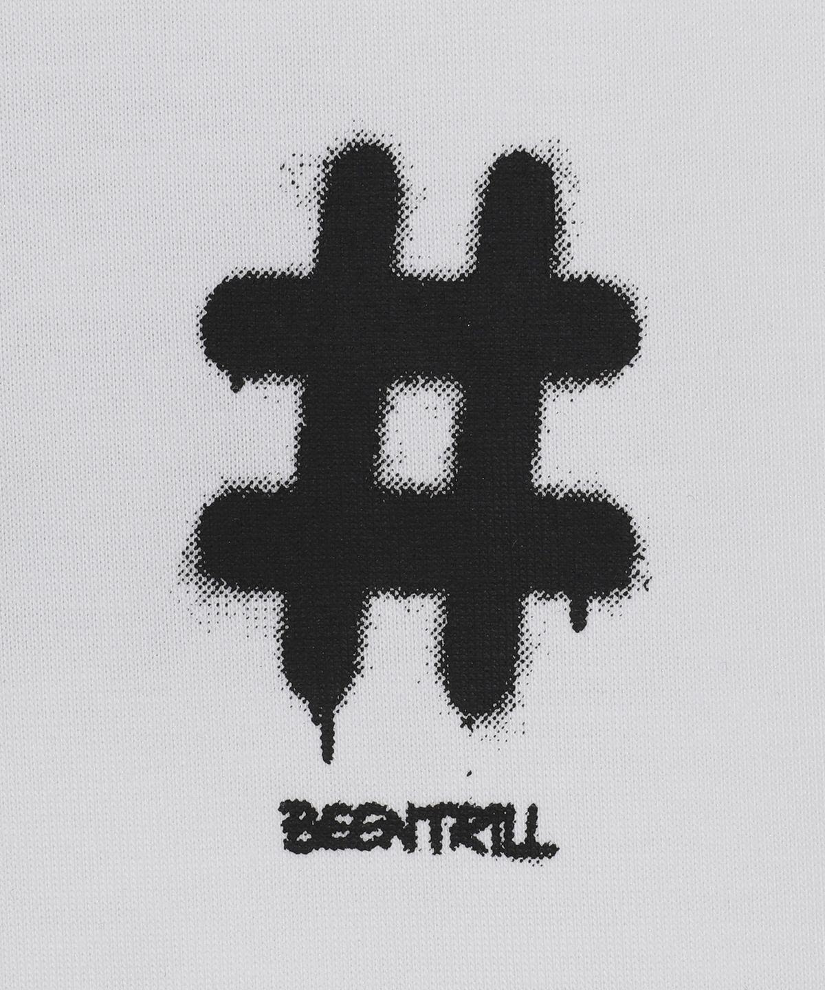 빈트릴(BEENTRILL) 스프레이 로고 티셔츠(오프 화이트)