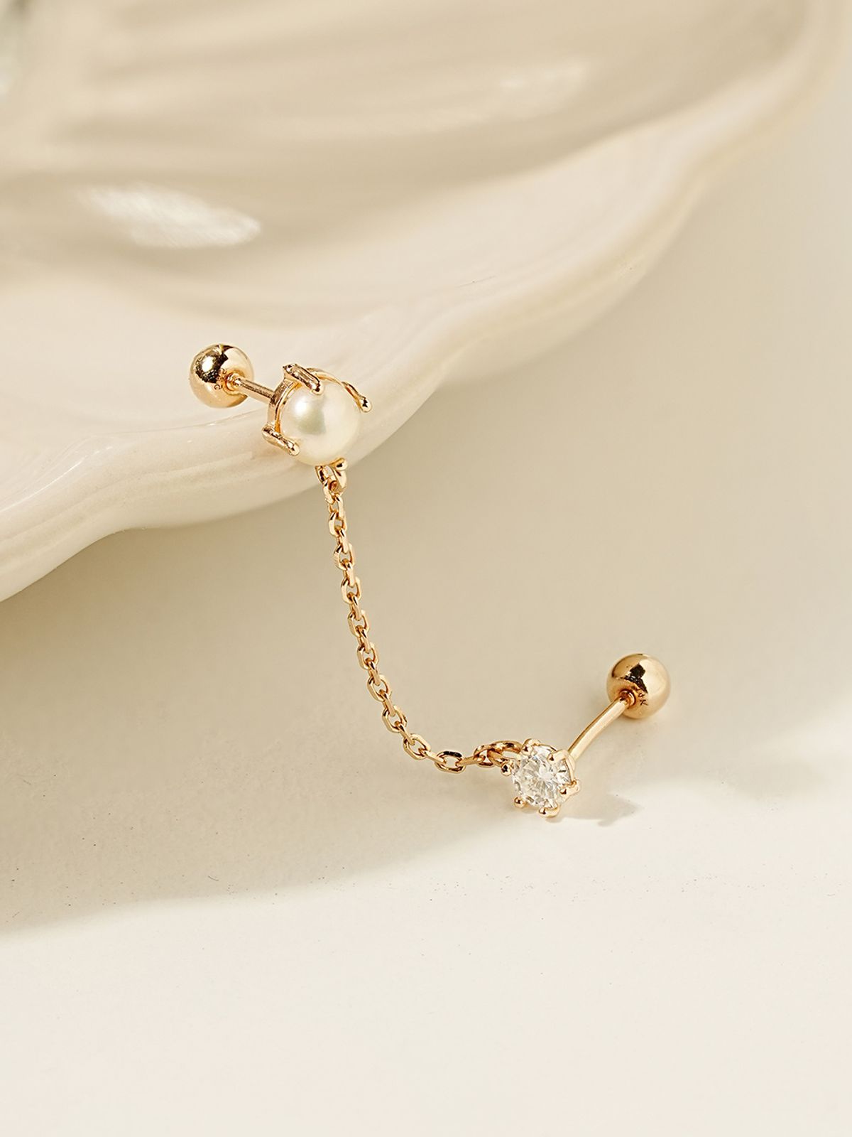 미니멀피어싱(MINIMALPIERCING) 14K 모이사나이트 다이아 진주 레이어드 피어싱 귀걸이