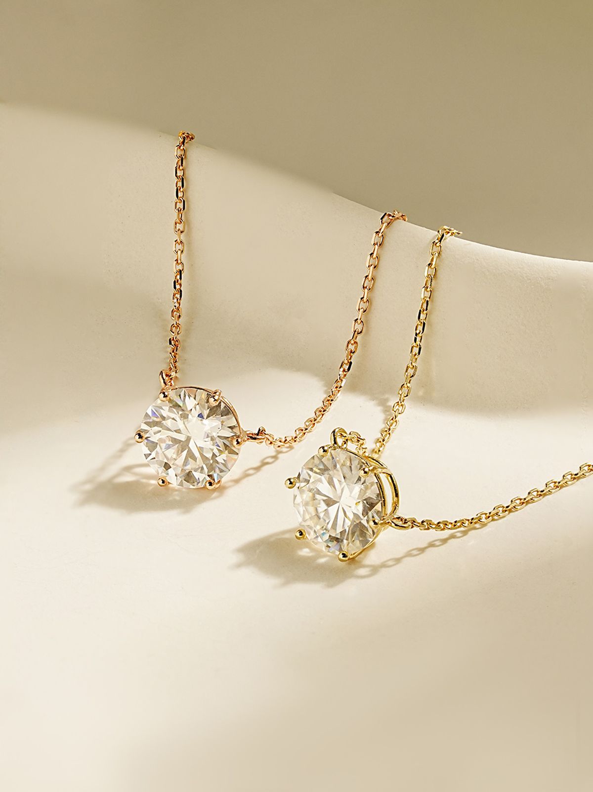 미니멀피어싱(MINIMALPIERCING) 14K 18K 모이사나이트 다이아 육발 목걸이 2캐럿
