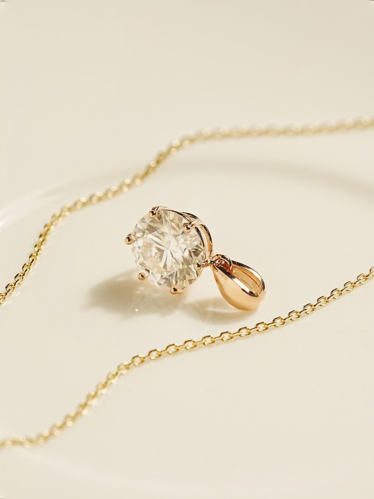 미니멀피어싱(MINIMALPIERCING) 14K 18K 모이사나이트 다이아 육발 목걸이 2캐럿