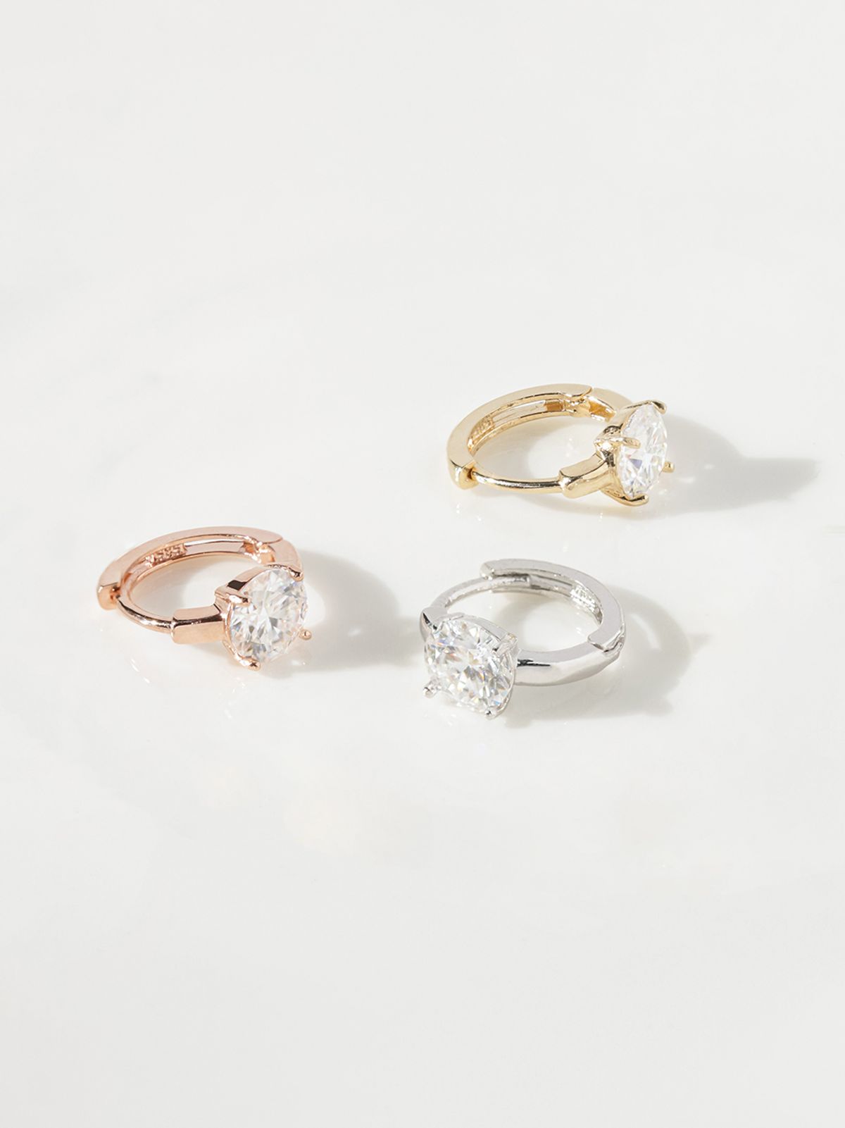 미니멀피어싱(MINIMALPIERCING) 14K 18K 모이사나이트 다이아 라운드 원터치 링 귀걸이 5부