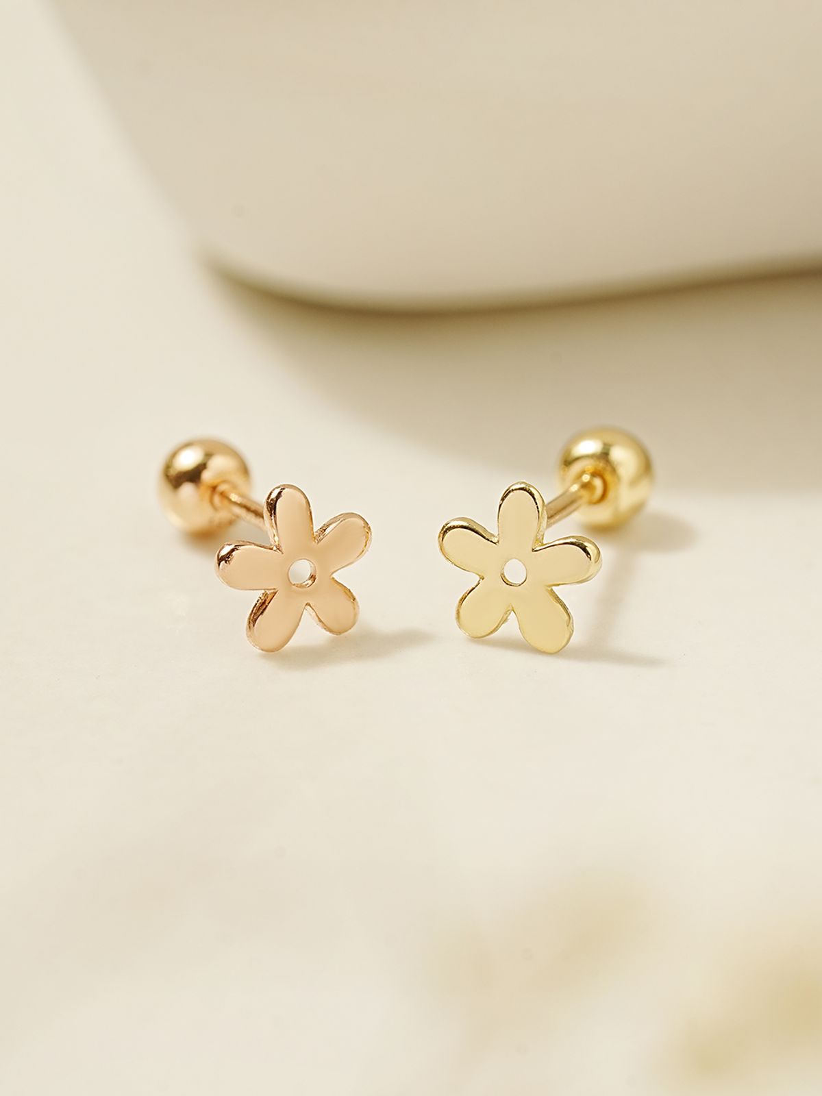 미니멀피어싱(MINIMALPIERCING) 14K 민자 다섯 꽃잎 피어싱 귀걸이