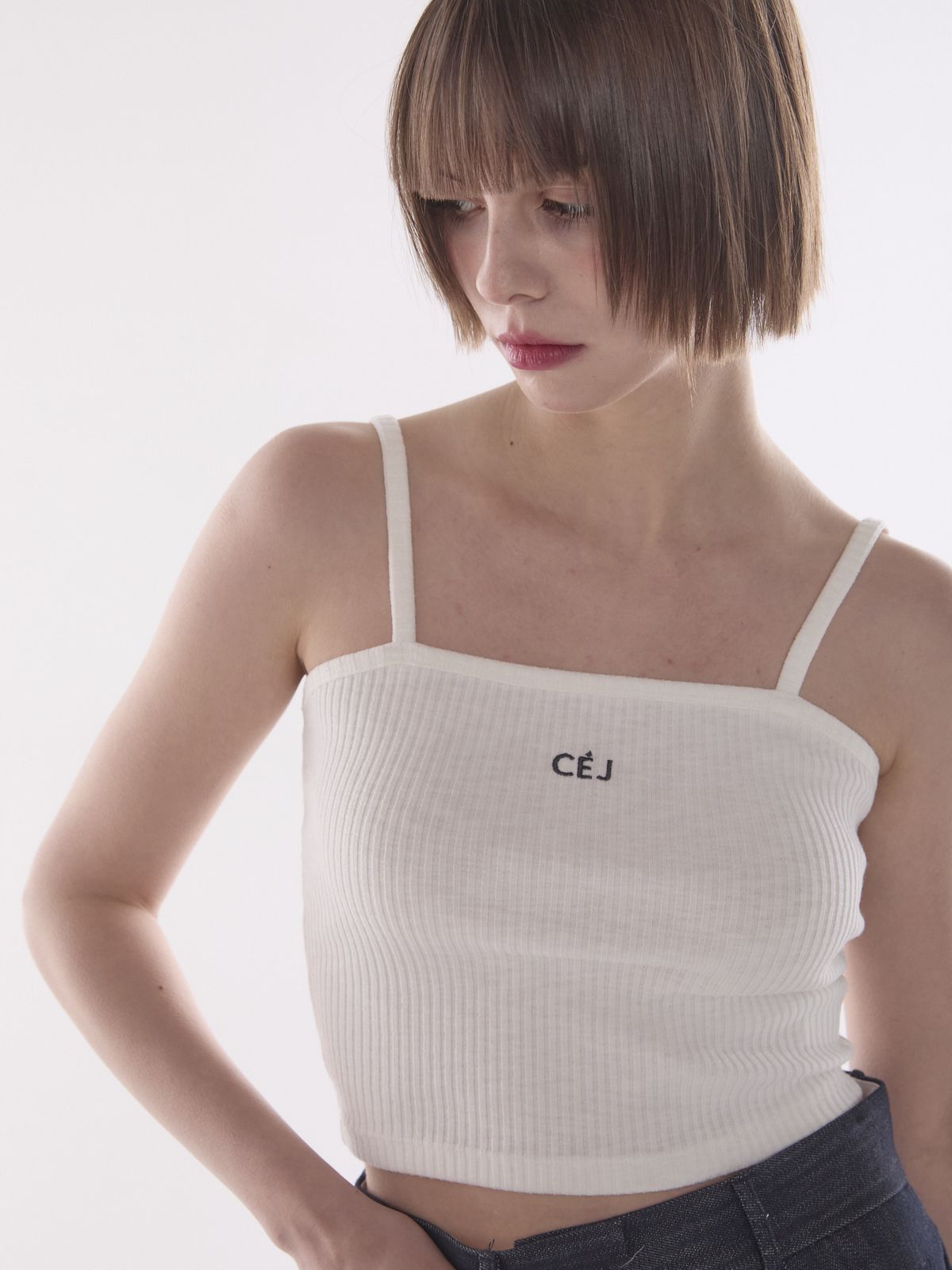씨이제이(CEJ) 골지 탑