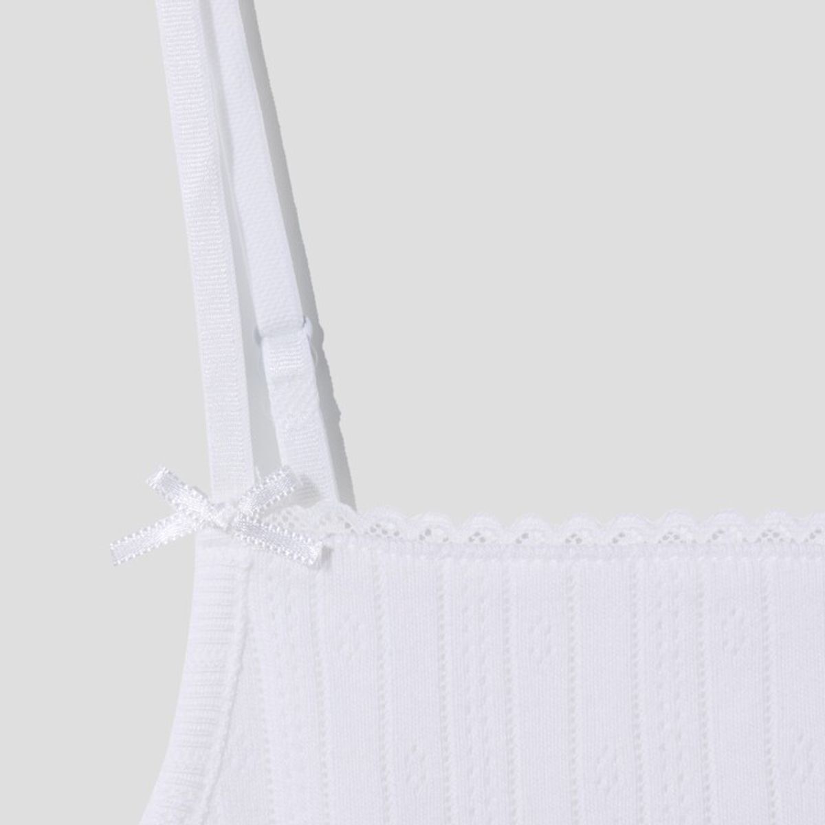어텐즈(ATTENDS) Archie Punching Tank Top (White)