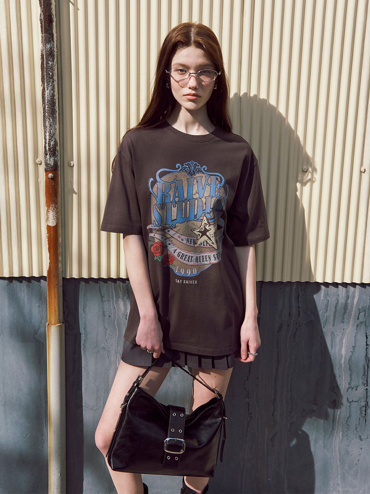 레이브(RAIVE) Crown Raive Graphic T-shirt VW5ME601_3color