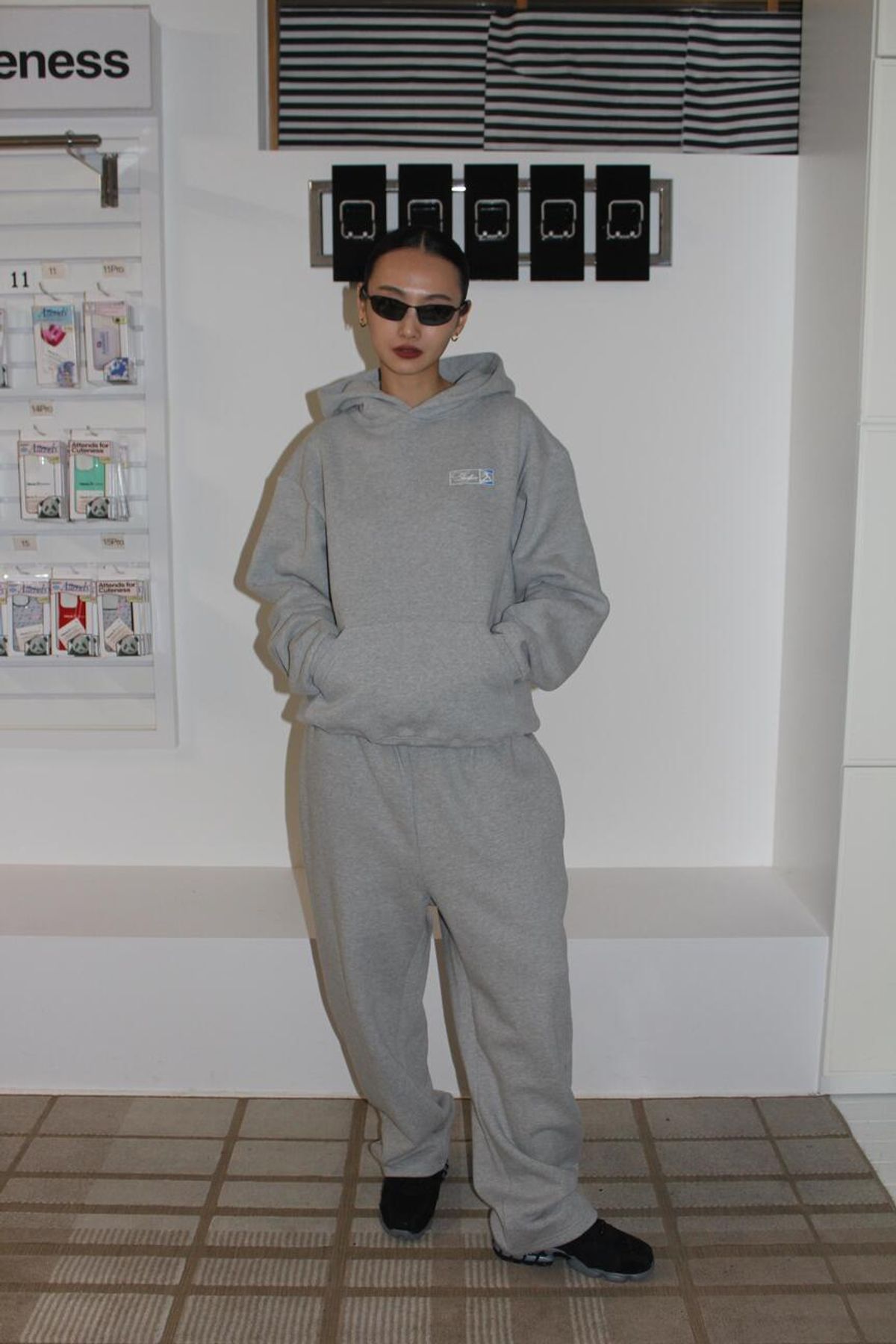 어텐즈(ATTENDS) Limitless attends hood (Gray)
