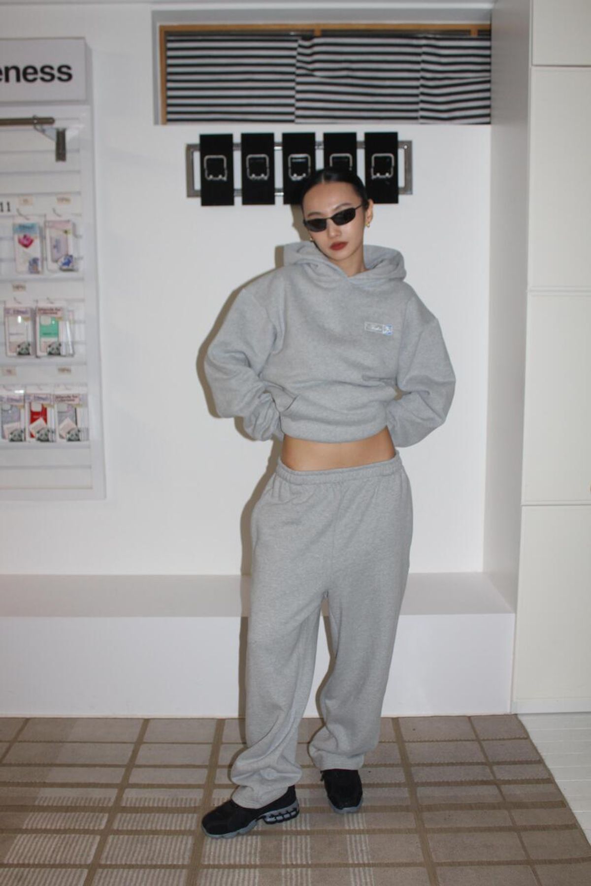 어텐즈(ATTENDS) Limitless attends hood (Gray)