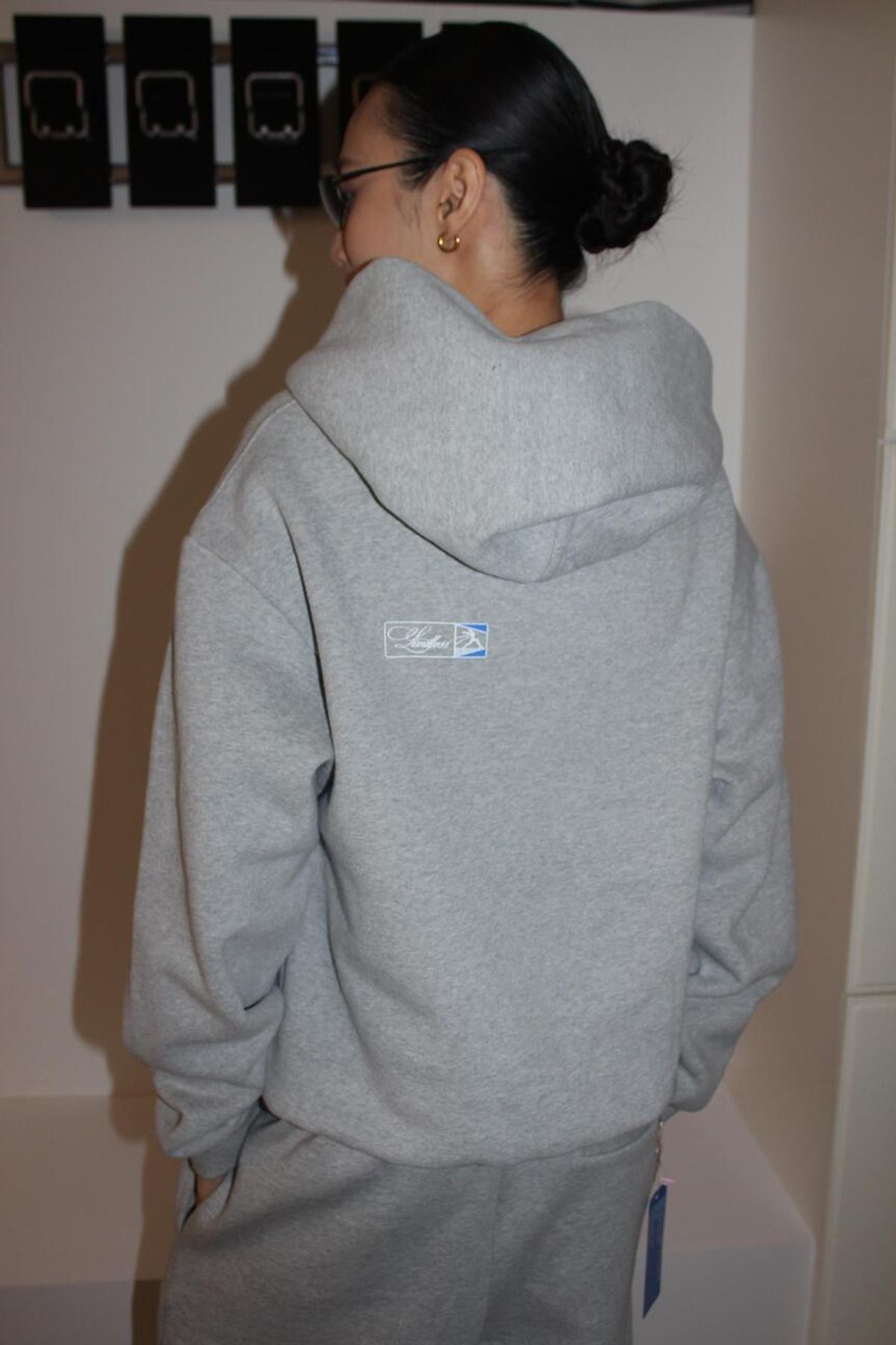 어텐즈(ATTENDS) Limitless attends hood (Gray)