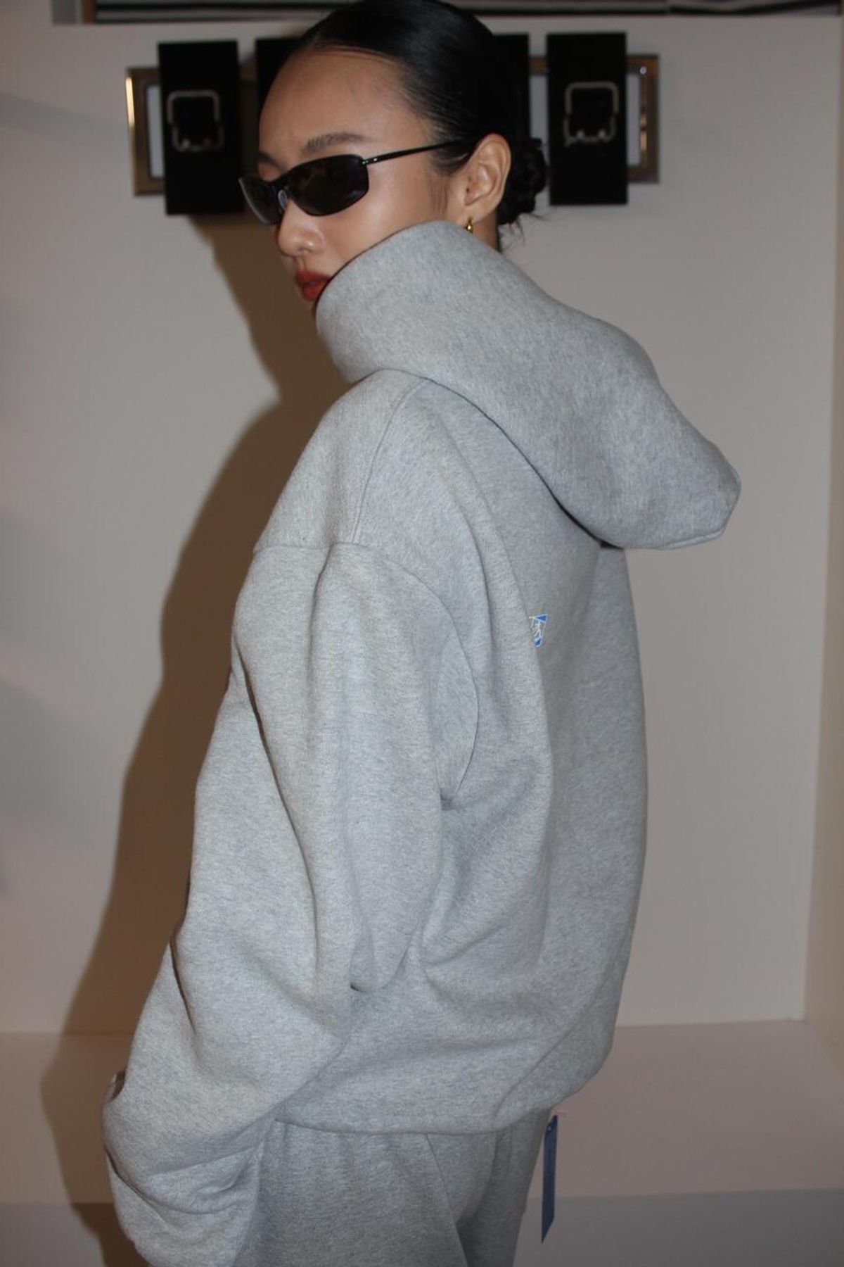 어텐즈(ATTENDS) Limitless attends hood (Gray)