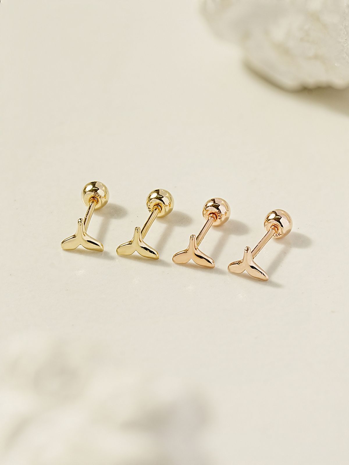 미니멀피어싱(MINIMALPIERCING) 14K 미니 고래꼬리 피어싱 귀걸이