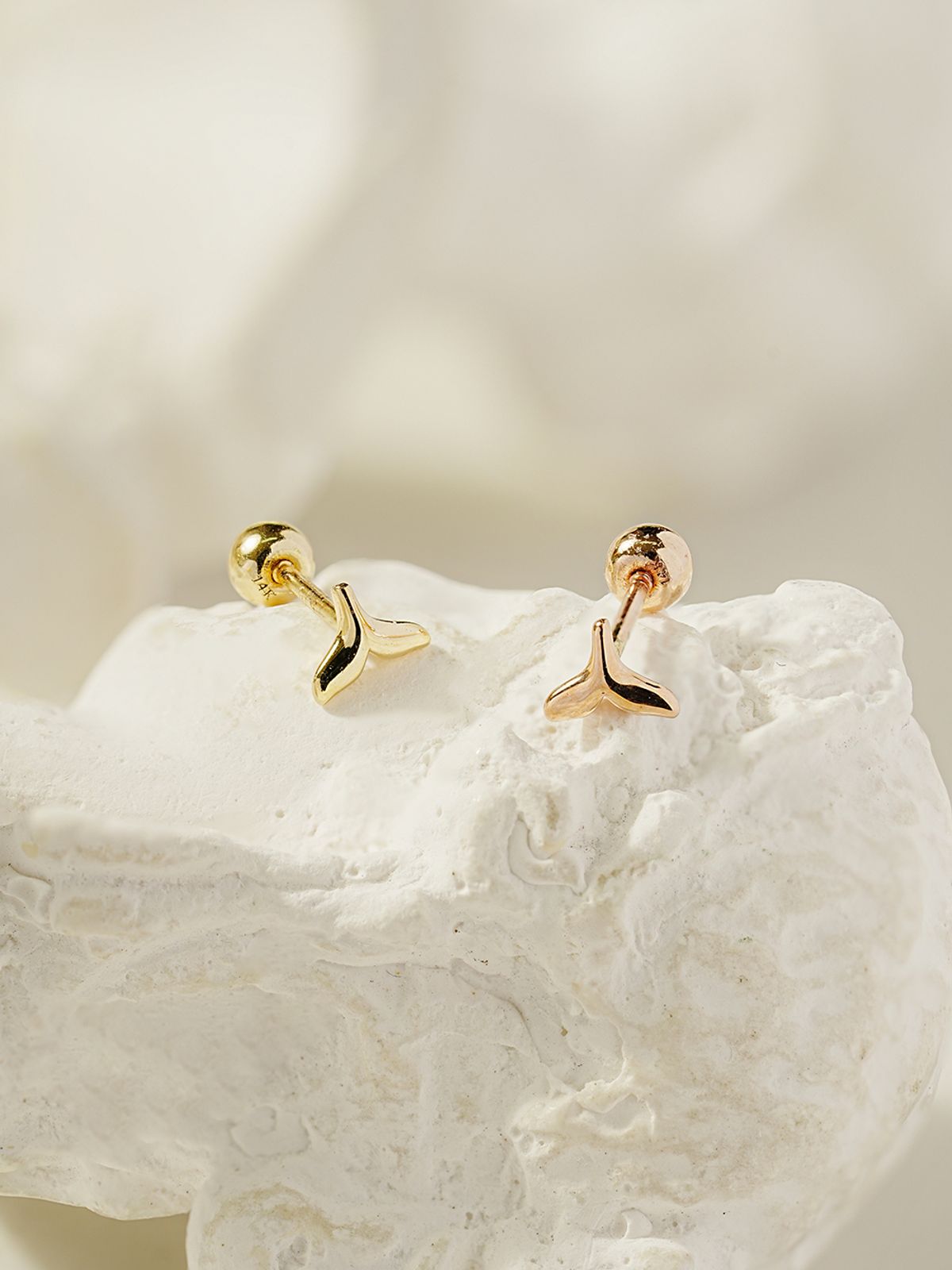 미니멀피어싱(MINIMALPIERCING) 14K 미니 고래꼬리 피어싱 귀걸이