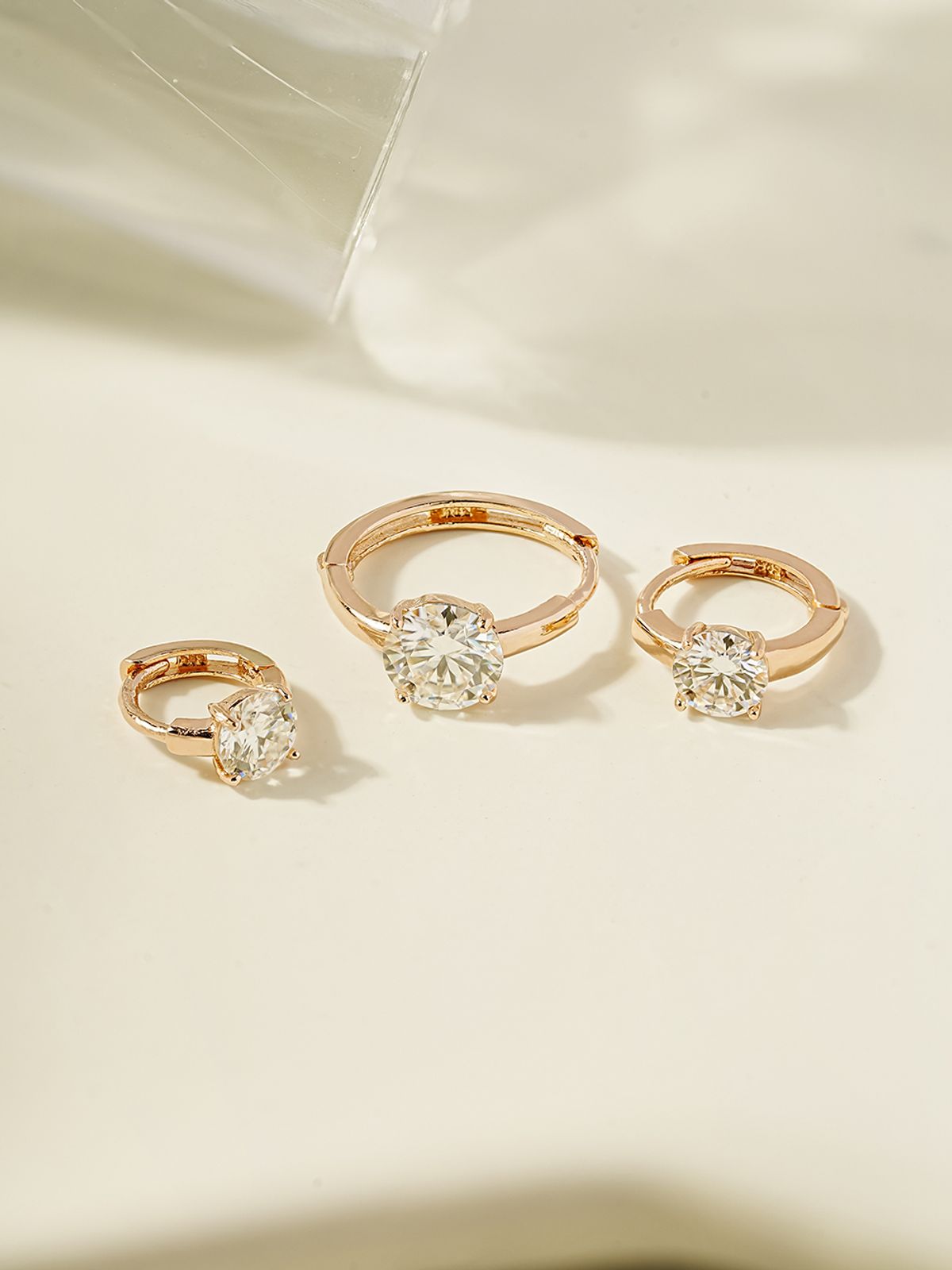 미니멀피어싱(MINIMALPIERCING) 14K 18K 모이사나이트 다이아 연골 원터치 귀걸이