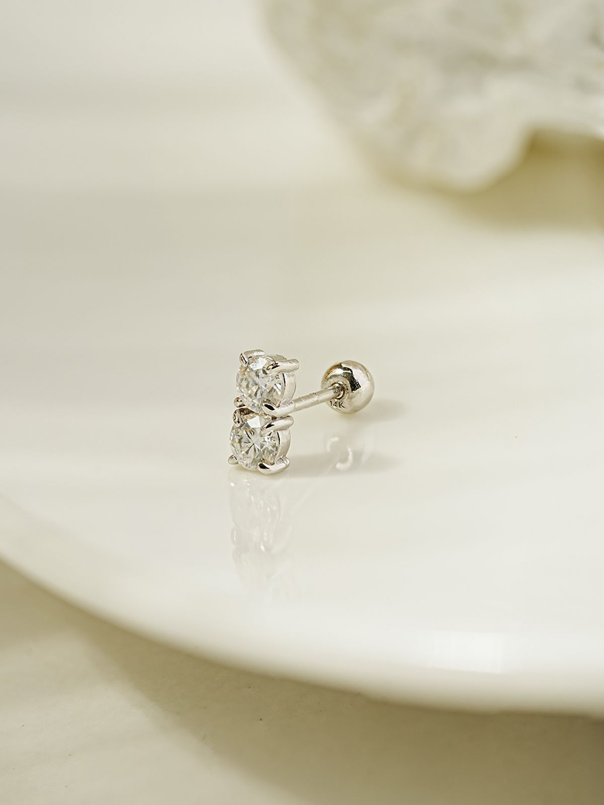 미니멀피어싱(MINIMALPIERCING) 14K 모이사나이트 다이아 더블 피어싱 귀걸이