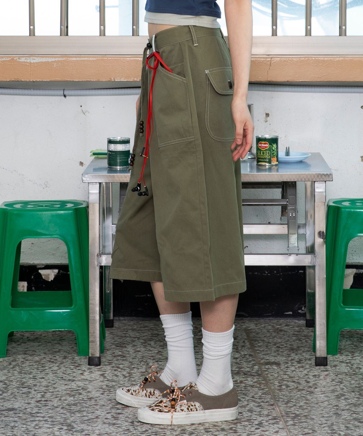 루나키후(RuNaKi'Hu') WXP027 루나키후 자수 코튼 버뮤다 팬츠 (KHAKI)