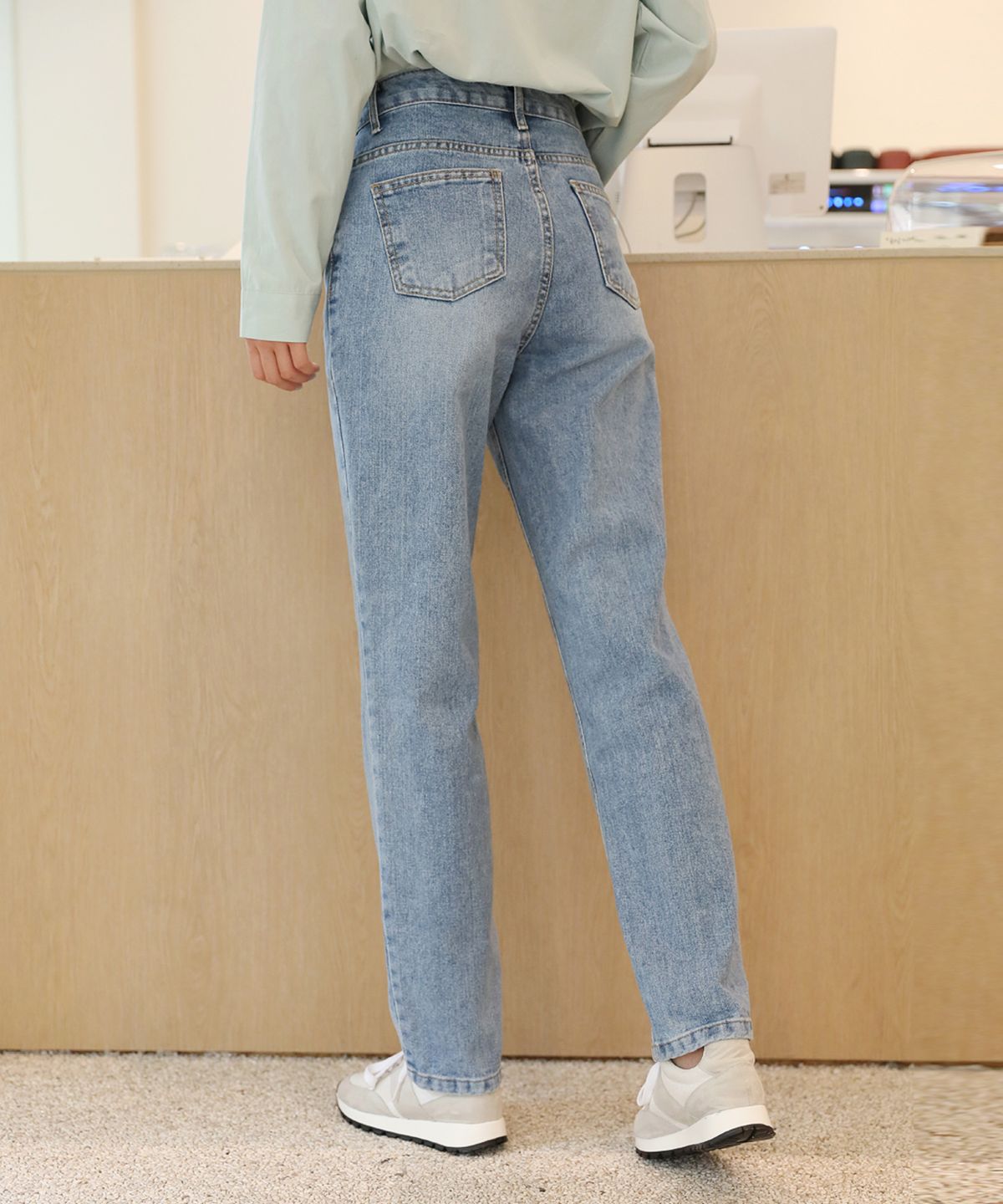 빼빼(BBAEBBAE) 워싱 롱 세미와이드 반하이웨스트 데님팬츠