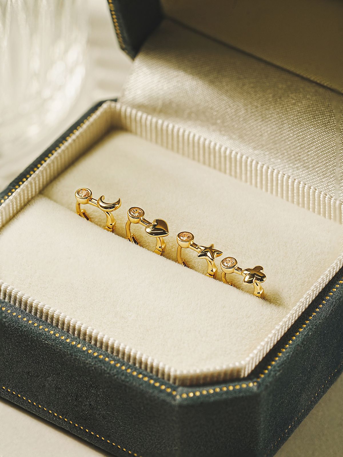 미니멀피어싱(MINIMALPIERCING) 14K 18K 심볼 별 달 하트 클로버 원터치 링 귀걸이