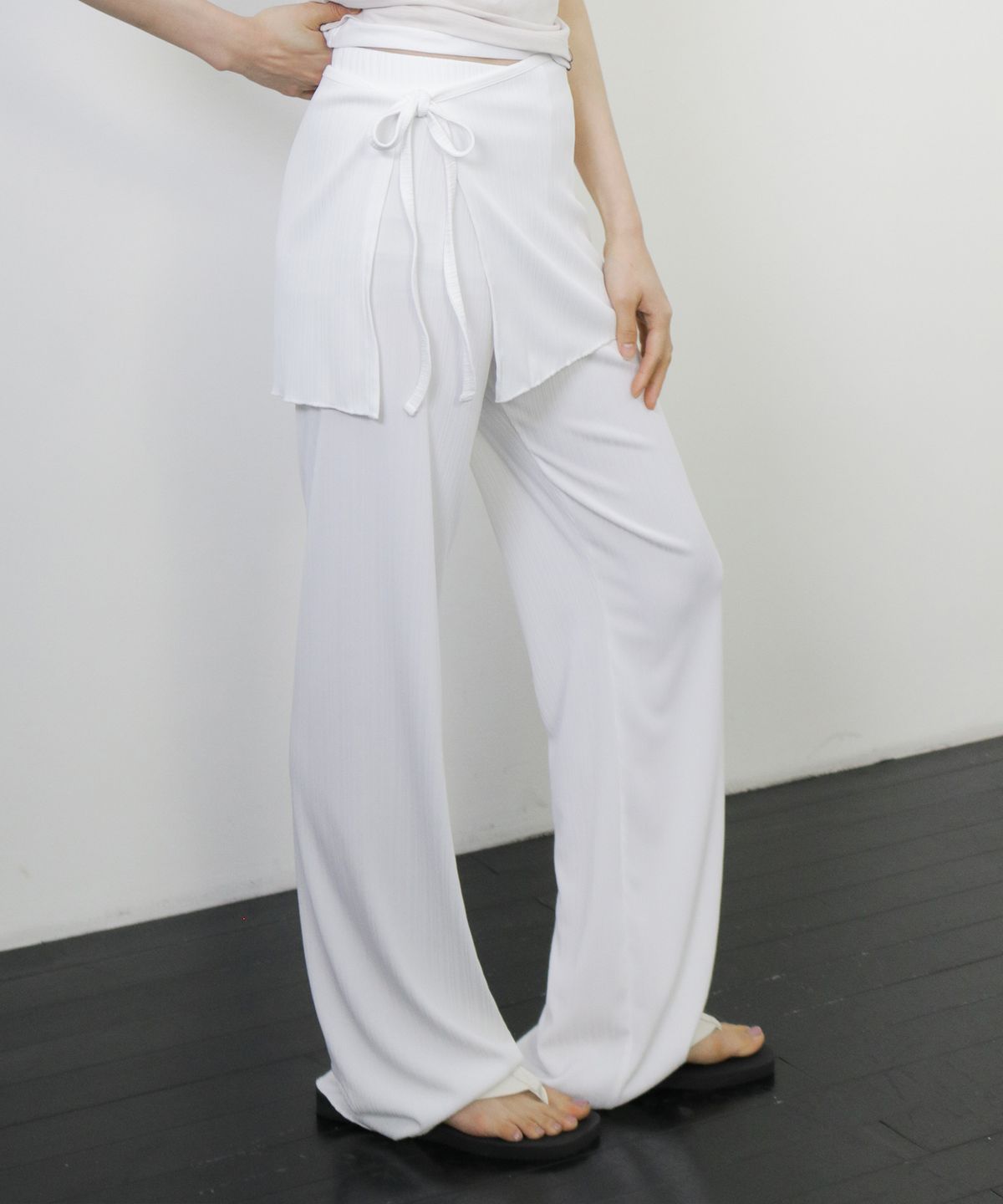 디어스토커(DEARSTALKER) D. BASIC RIBBED WRAP SKIRT PANTS - 2 COLOR