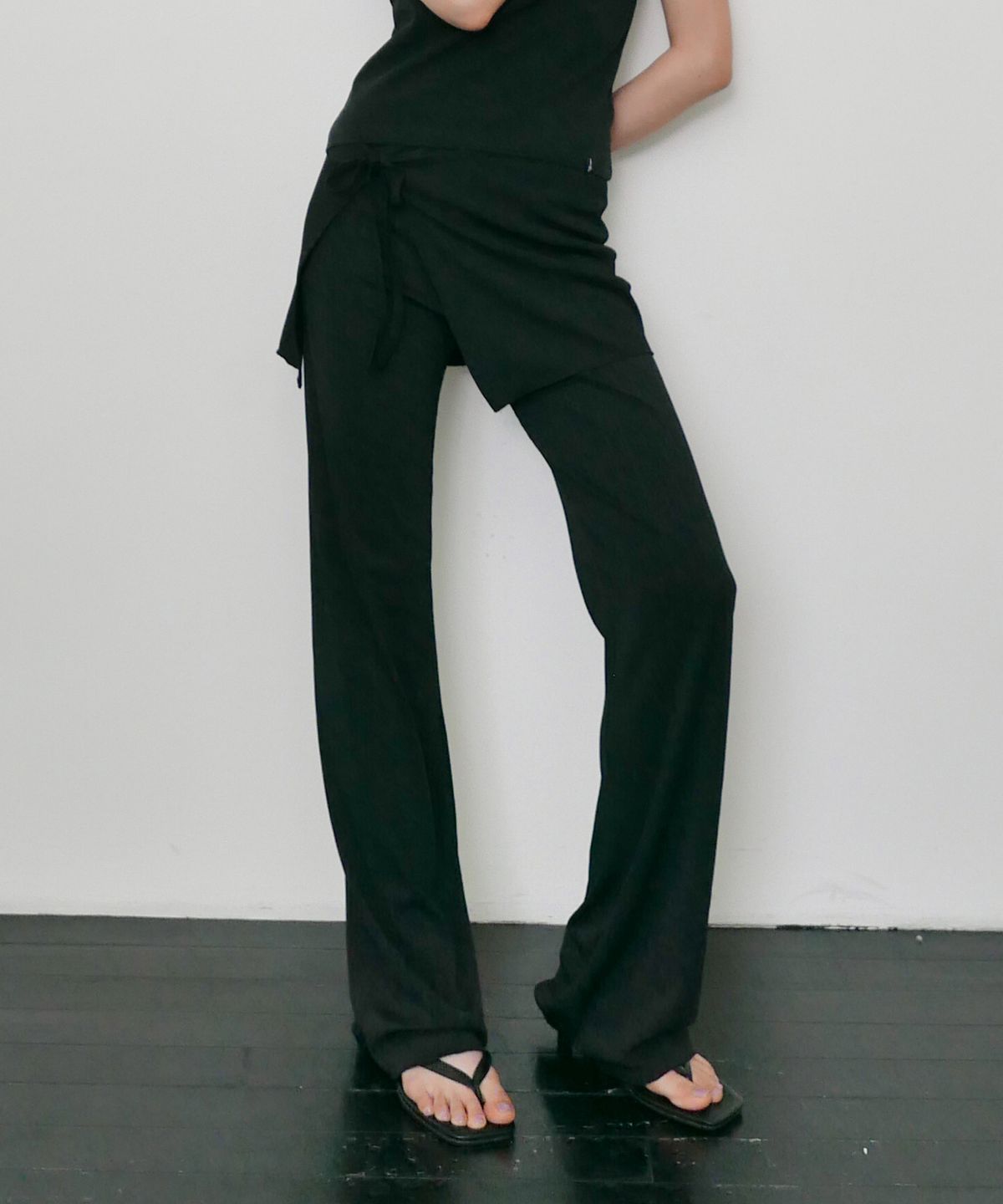 디어스토커(DEARSTALKER) D. BASIC RIBBED WRAP SKIRT PANTS - 2 COLOR