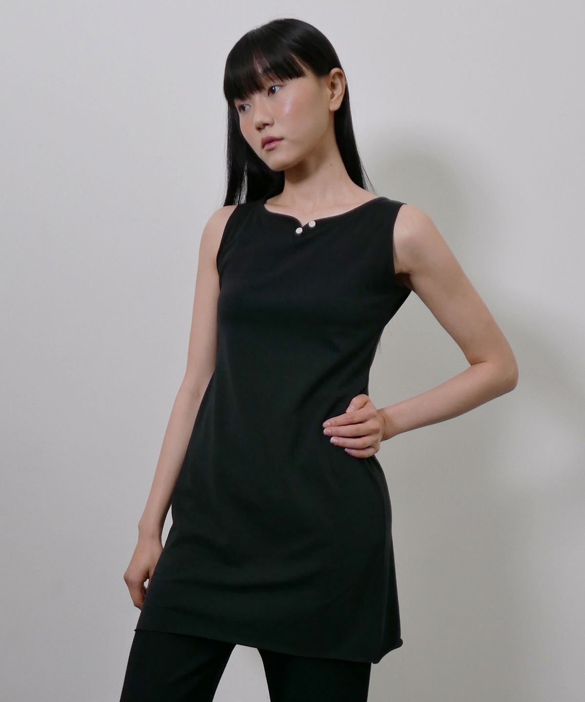 디어스토커(DEARSTALKER) D. BASIC SLEEVELESS MINI DRESS - 2 COLOR