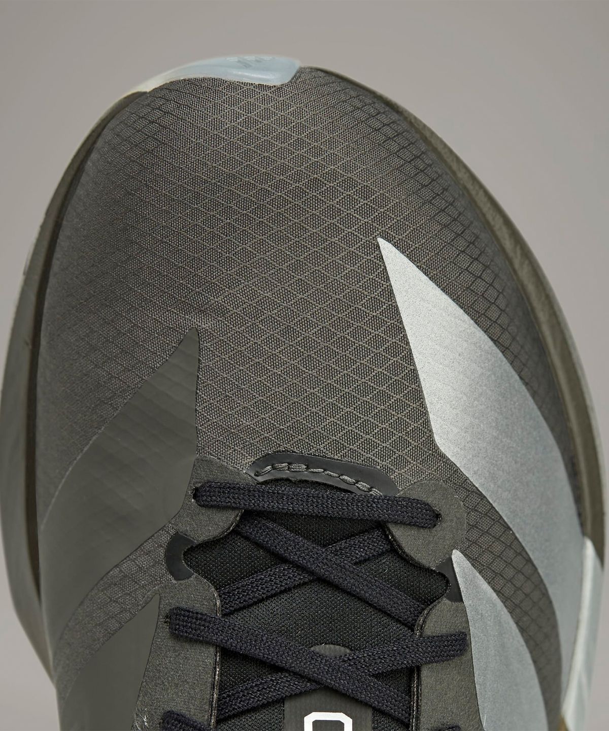 와이쓰리(Y-3) Y-3 아디오스 9 - 신더:실버 / JS3151