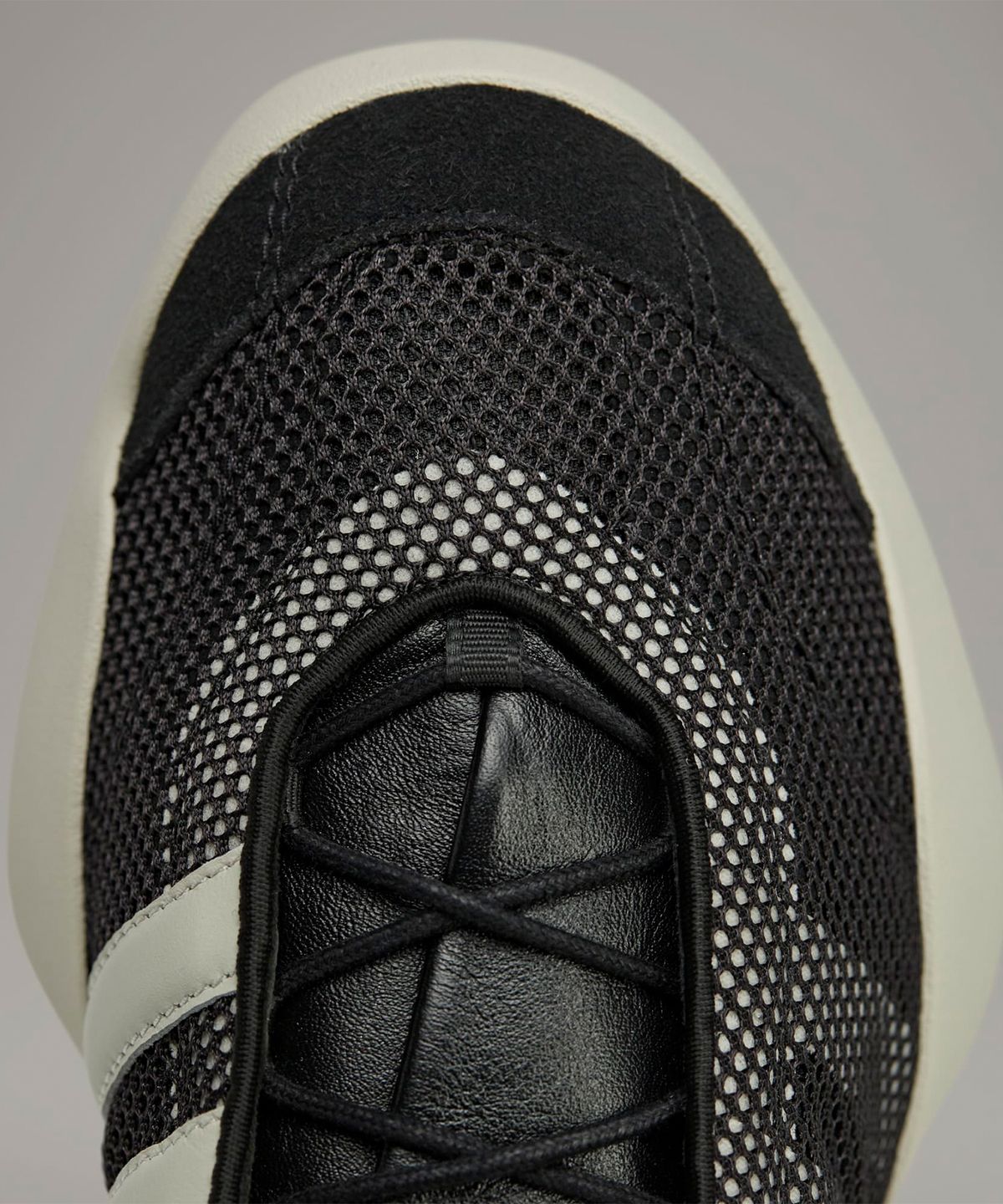 와이쓰리(Y-3) Y-3 REGU - 블랙 / JH8063