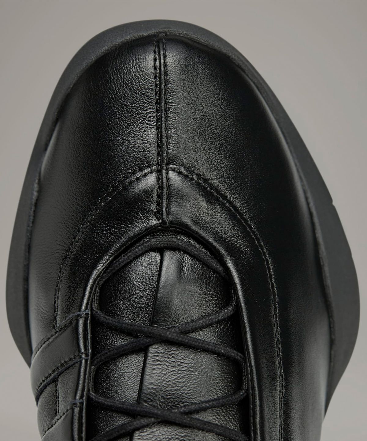 와이쓰리(Y-3) Y-3 REGU - 블랙 / JS1116