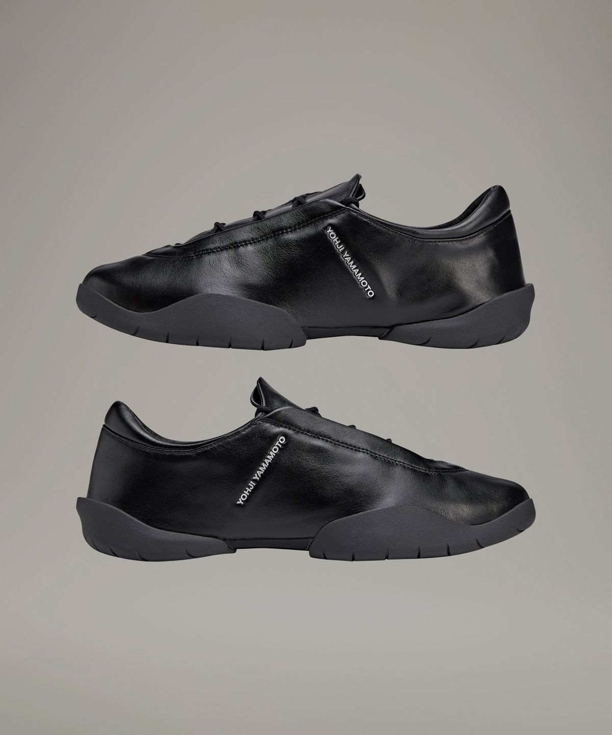 와이쓰리(Y-3) Y-3 REGU - 블랙 / JS1116